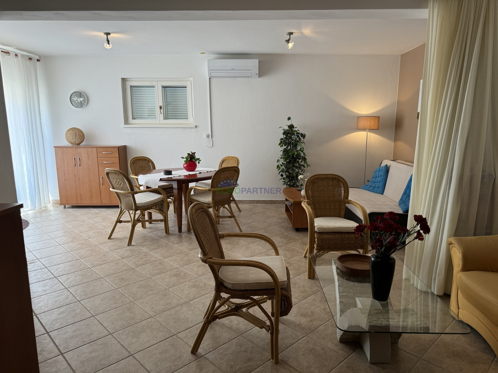 Freistehendes Haus mit Einliegerwohnung und Meerblick, Poreč, Istrien