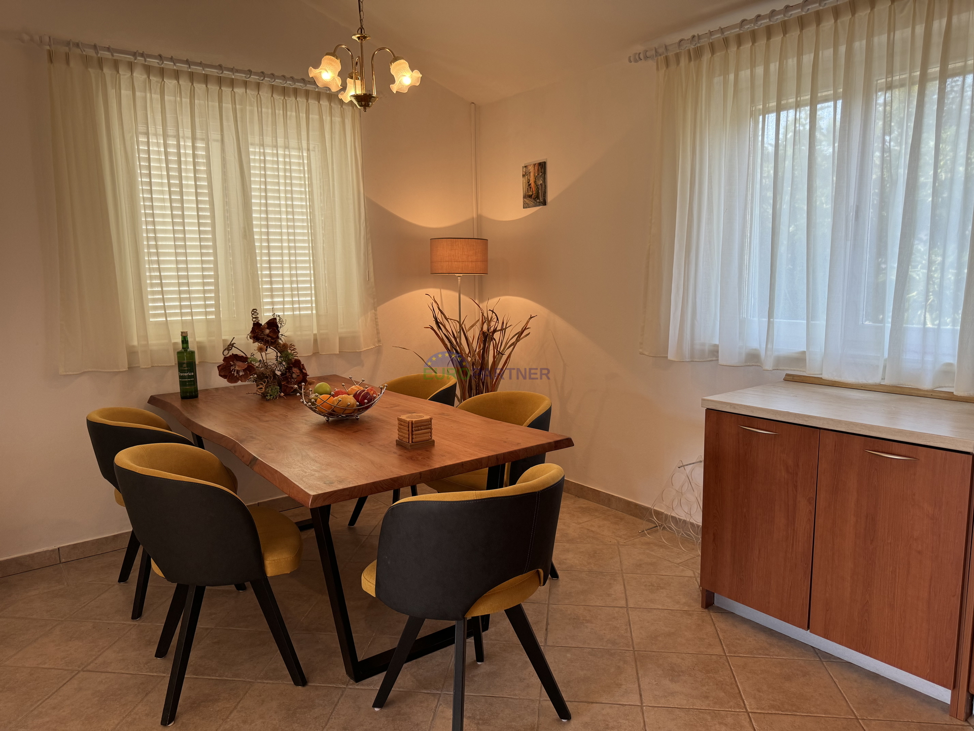 Freistehendes Haus mit Einliegerwohnung und Meerblick, Poreč, Istrien