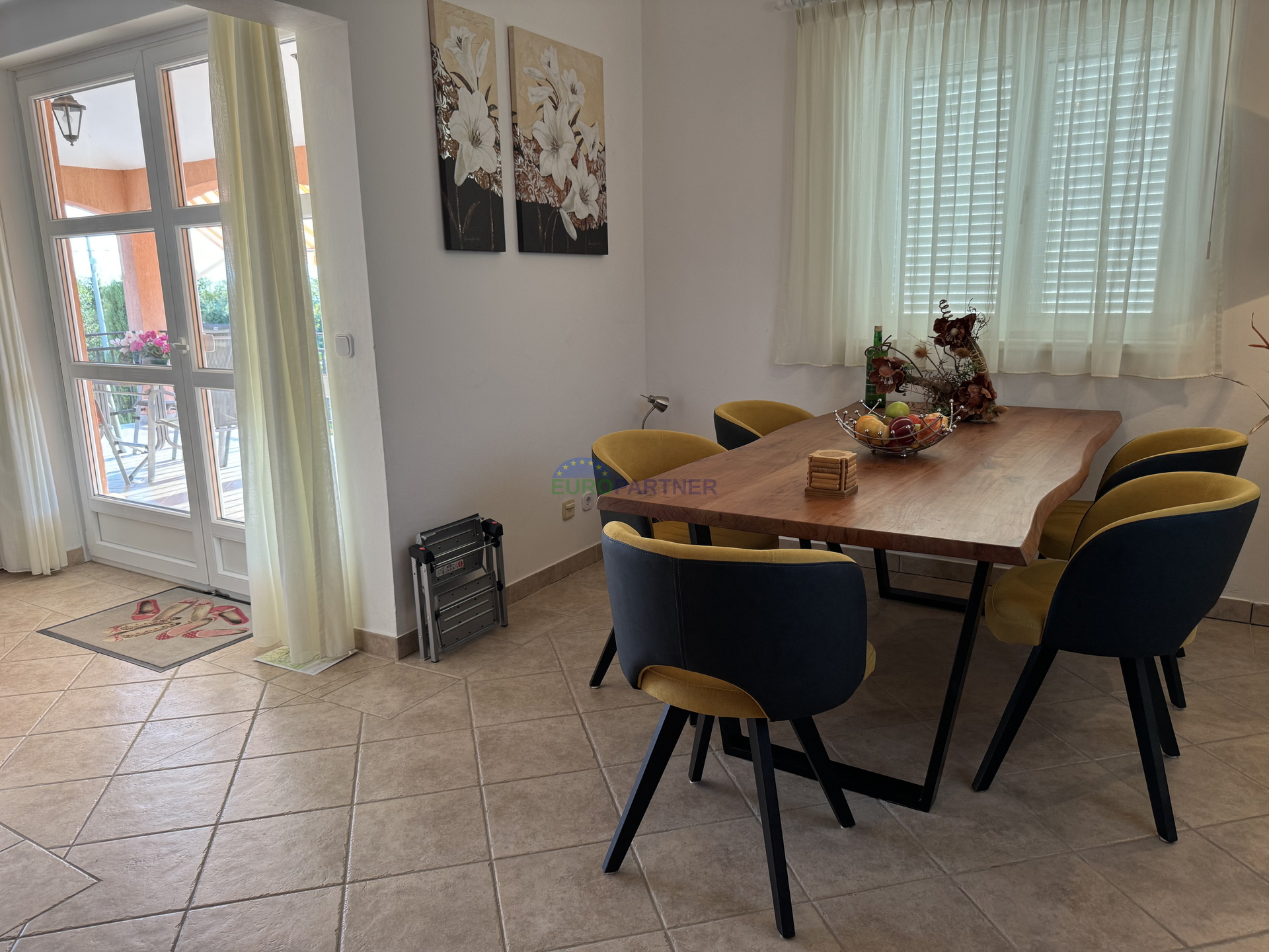 Freistehendes Haus mit Einliegerwohnung und Meerblick, Poreč, Istrien