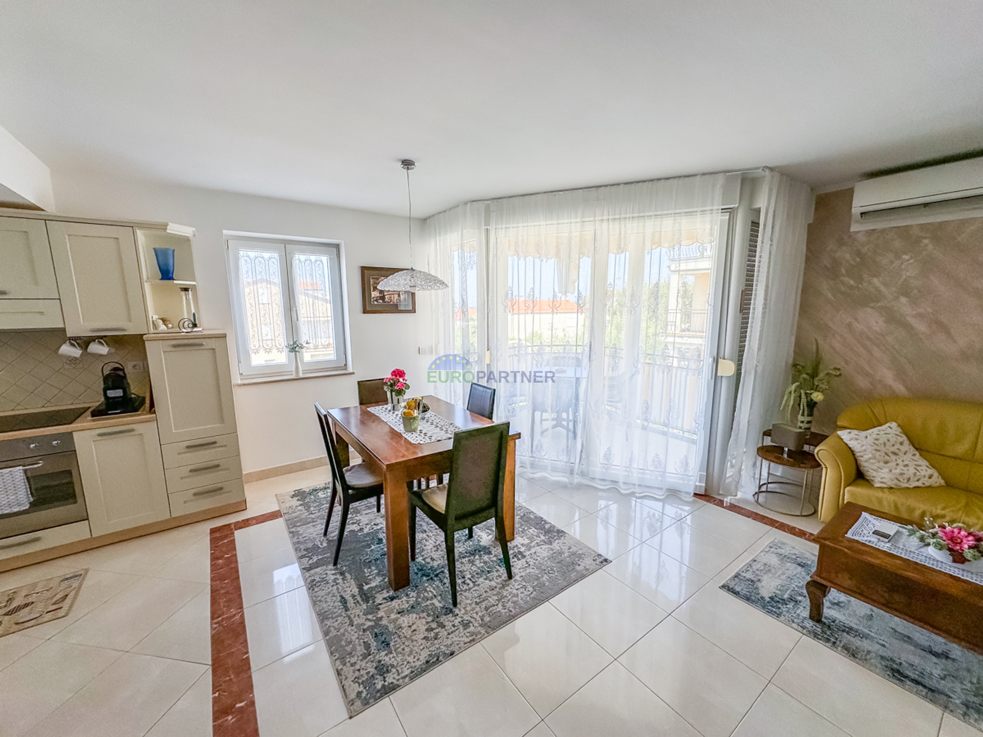 Poreč, apartman s pogledom na more!