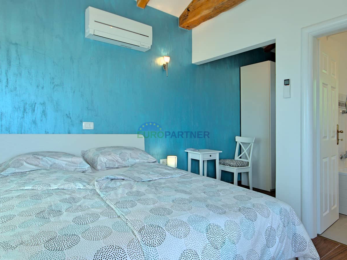 Istrien, Novigrad, Villa mit Pool an ausgezeichneter Lage