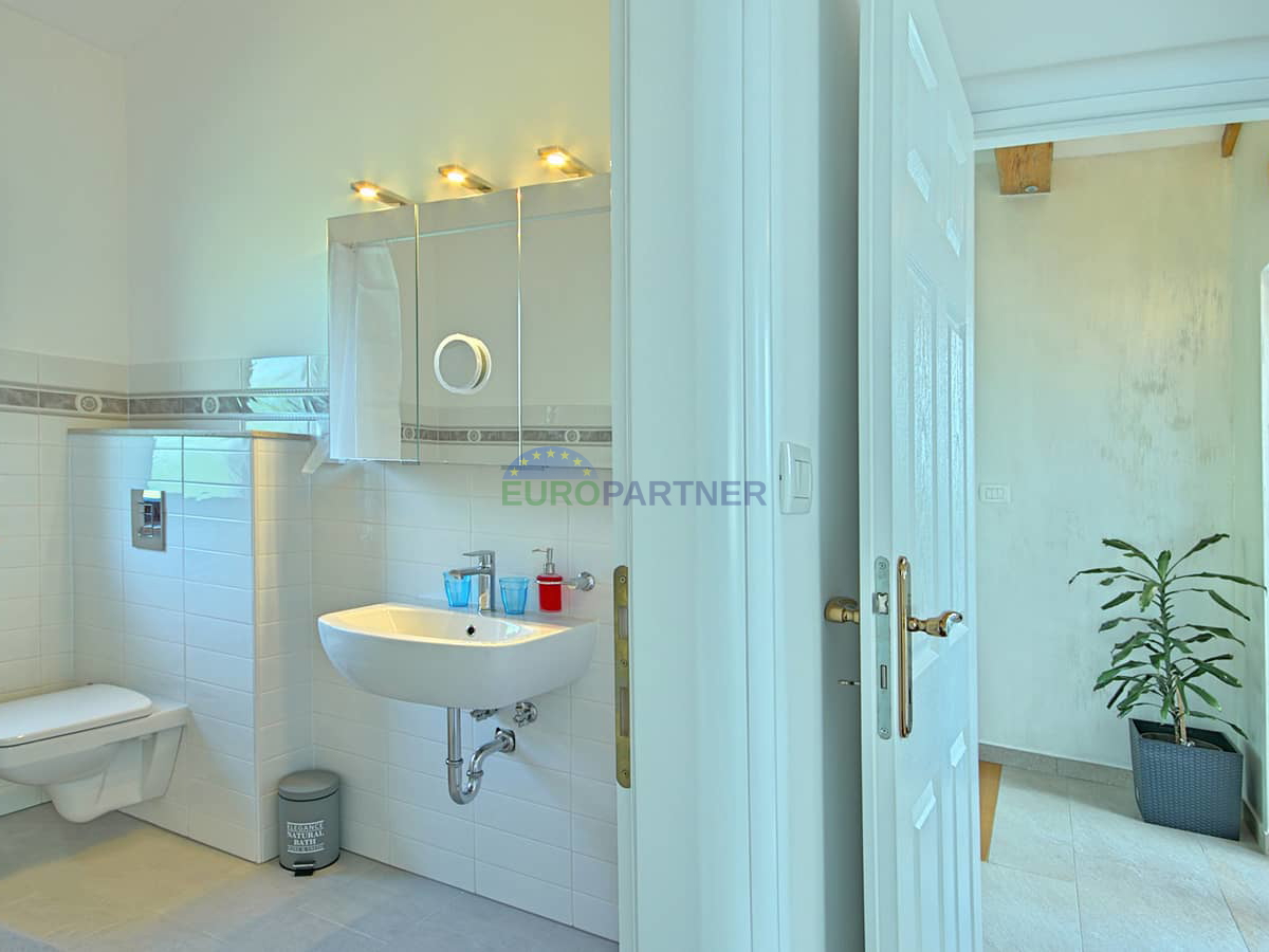 Istrien, Novigrad, Villa mit Pool an ausgezeichneter Lage