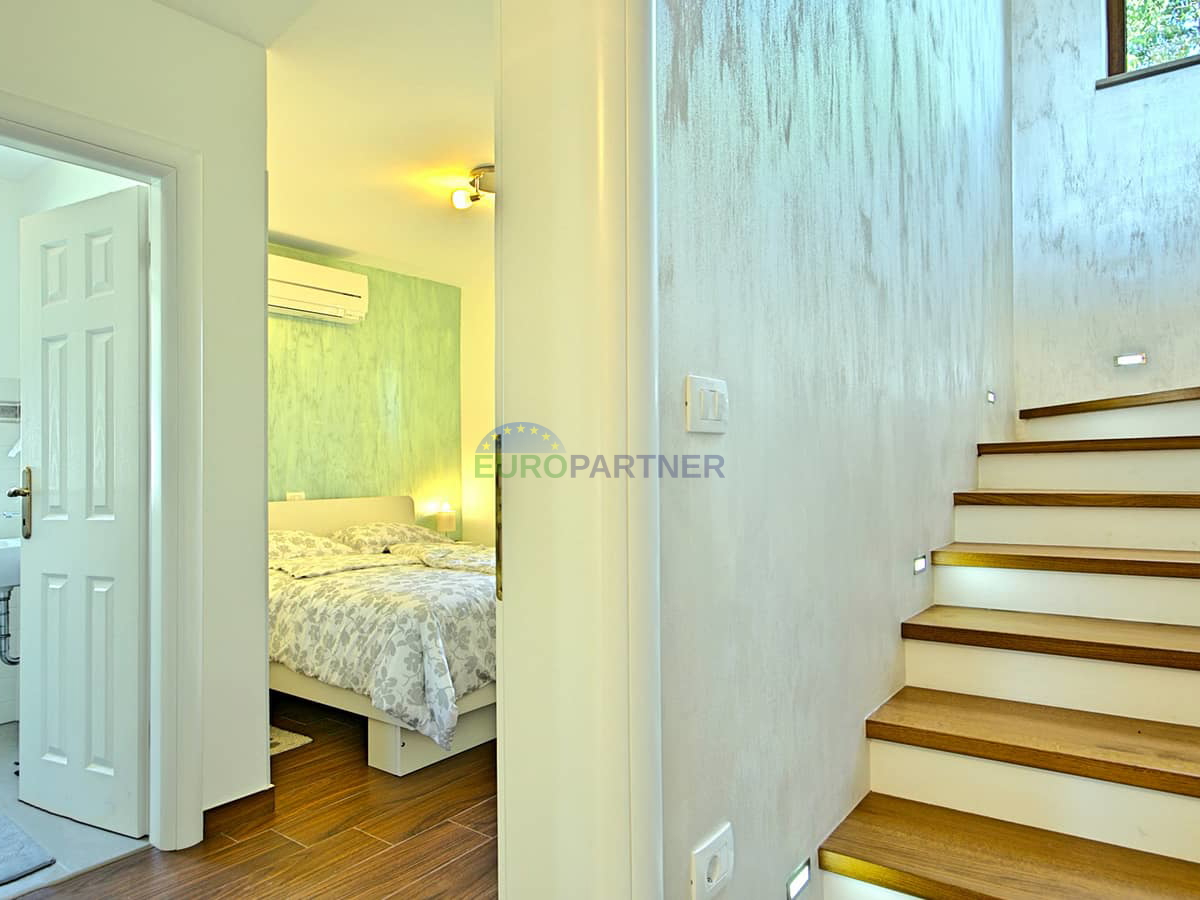 Istrien, Novigrad, Villa mit Pool an ausgezeichneter Lage