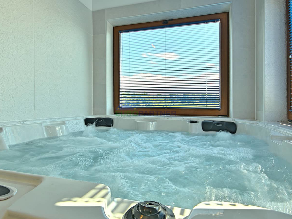 Istrien, Novigrad, Villa mit Pool an ausgezeichneter Lage