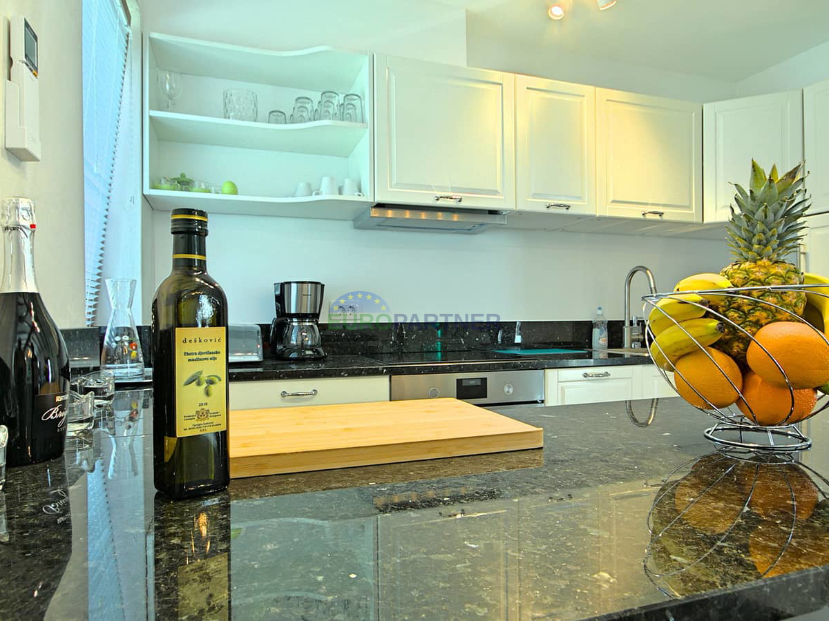 Istrien, Novigrad, Villa mit Pool an ausgezeichneter Lage