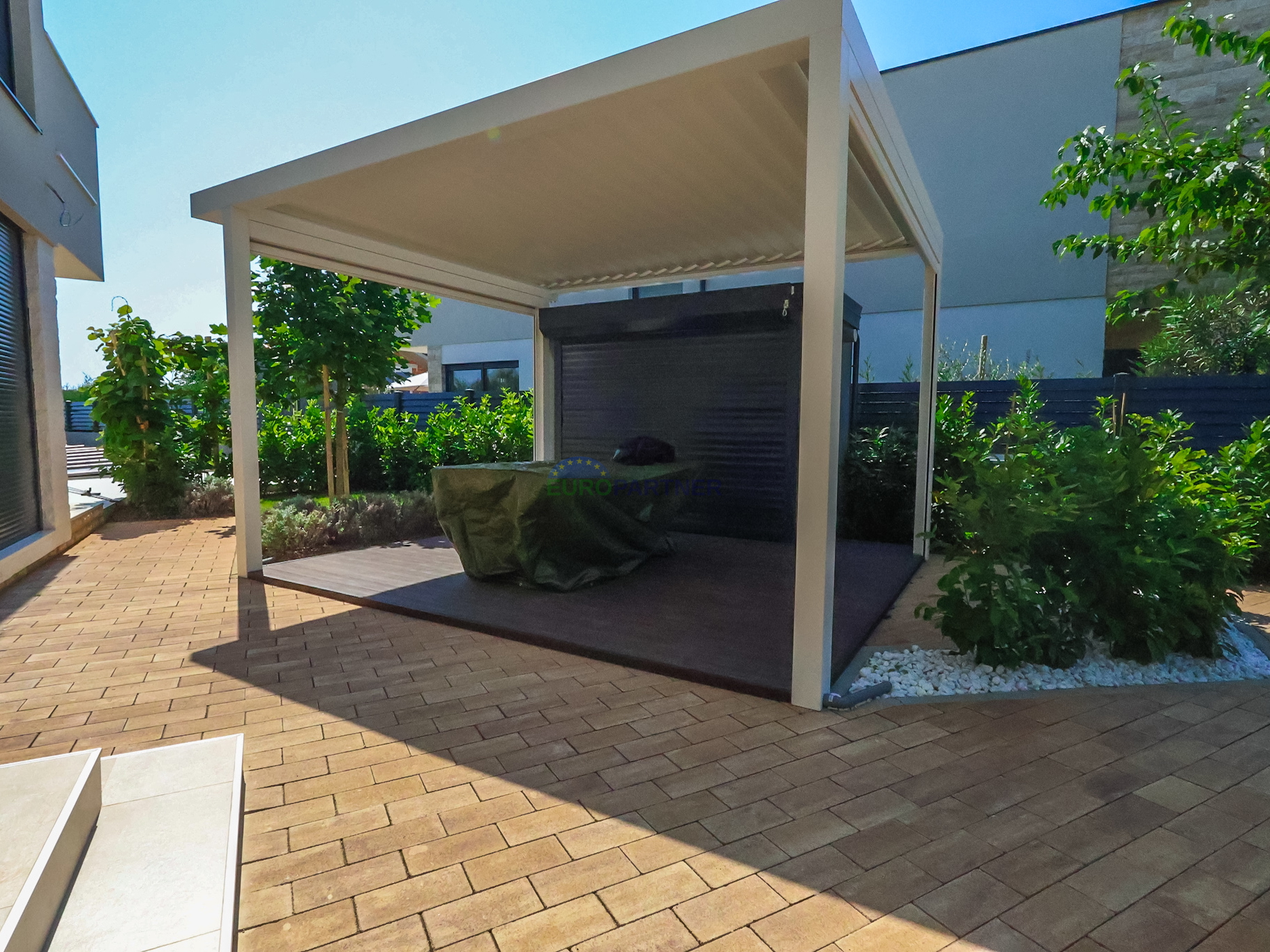 Elegantes modernes Doppelhaus mit Pool in Funtana