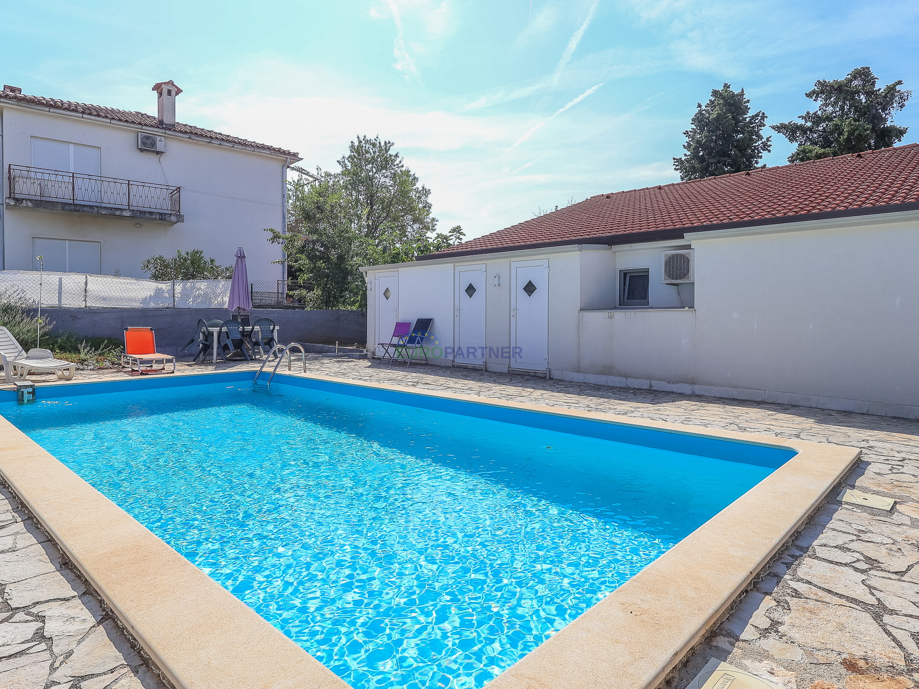 Single-story house with sea view, 10 km from Poreč