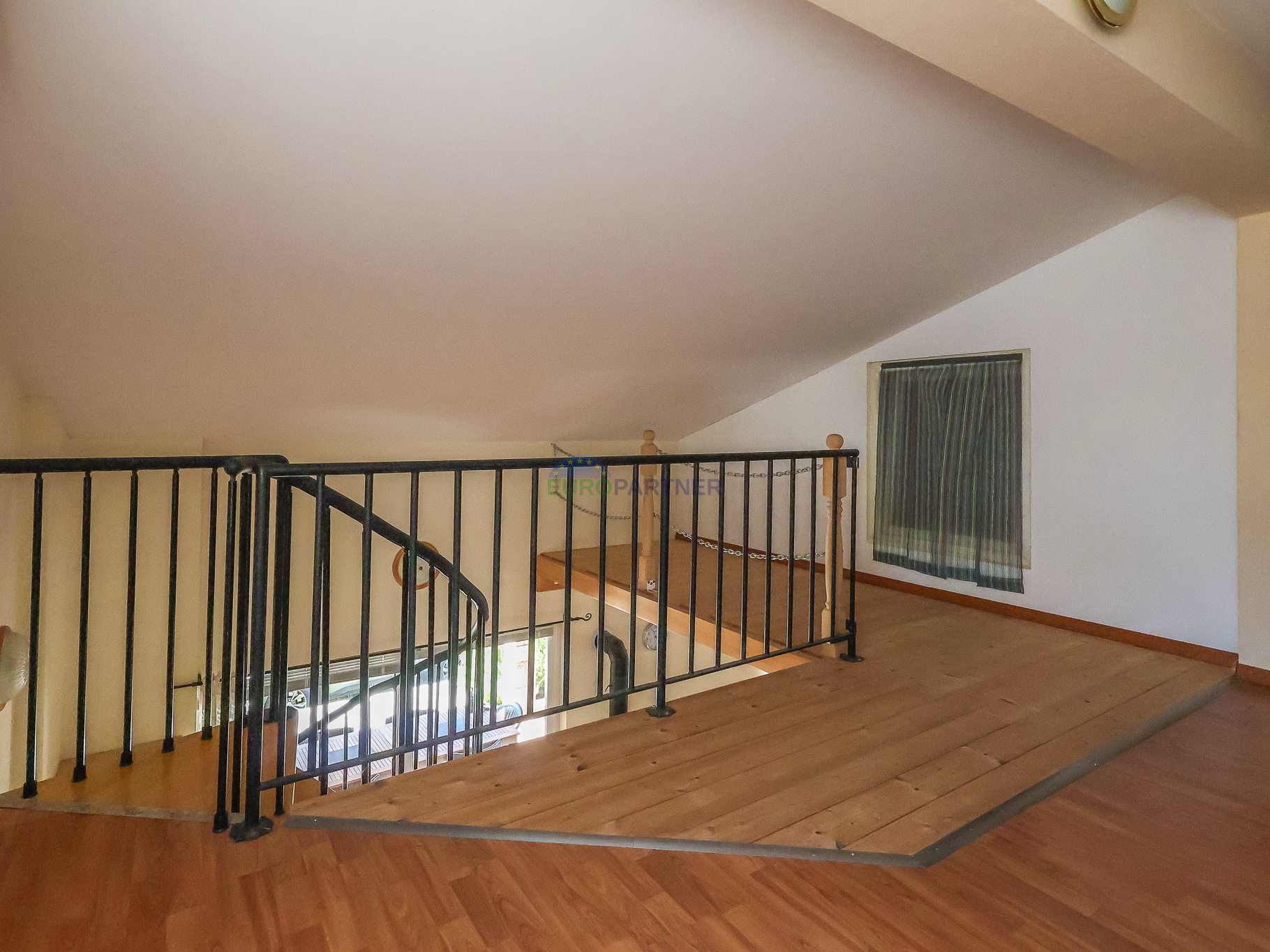 Single-story house with sea view, 10 km from Poreč