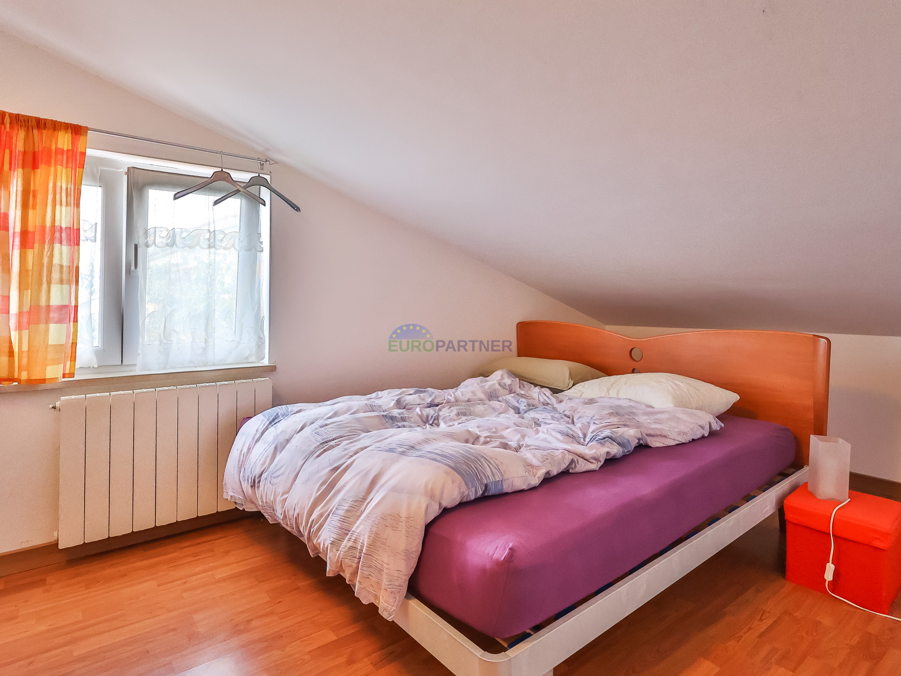 Single-story house with sea view, 10 km from Poreč