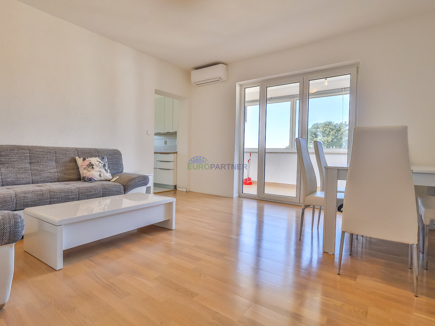 Istrien, Wohnung mit zwei Schlafzimmern in Poreč – ideal für ganzjähriges Wohnen oder Ferienimmobilie