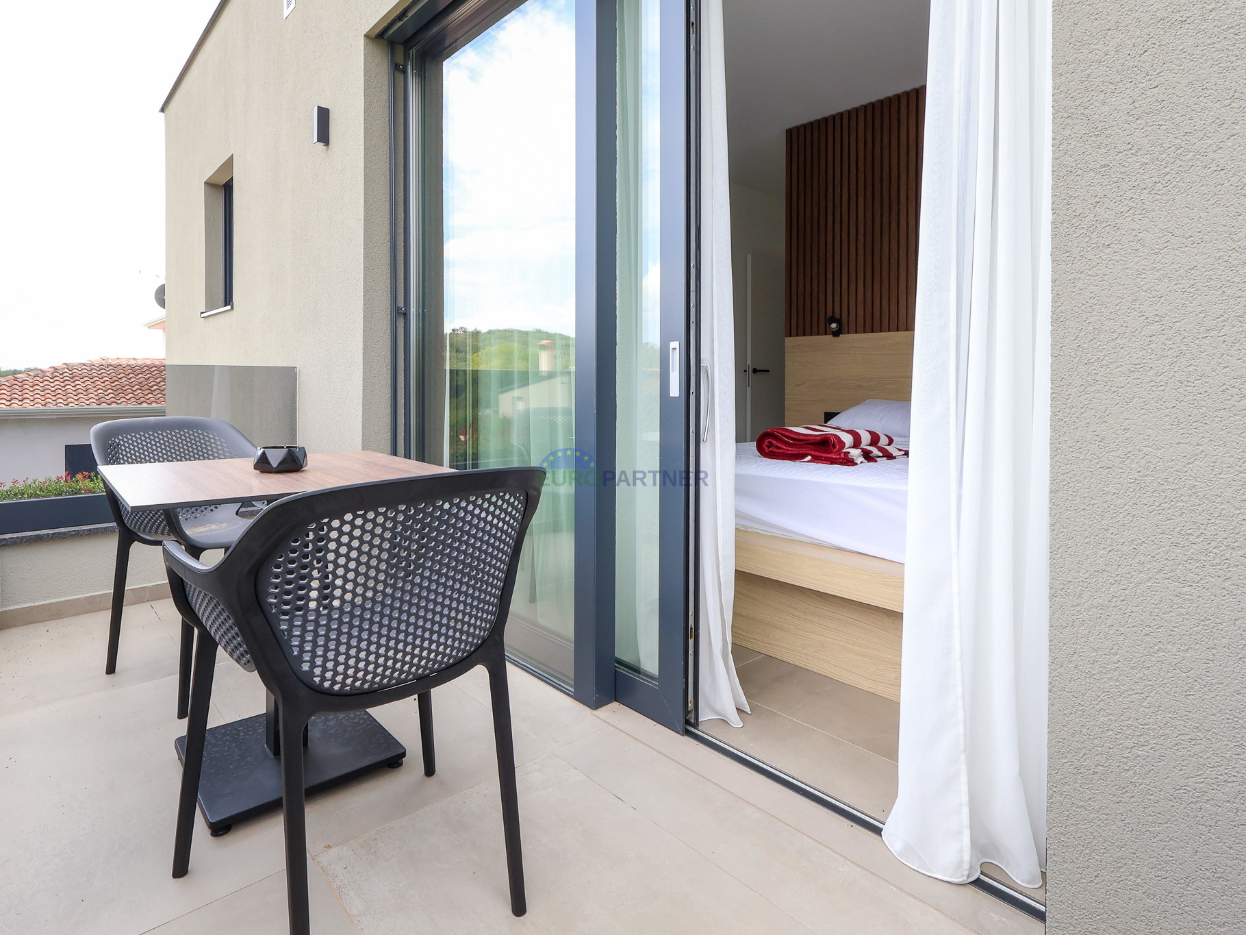 Moderna vila s bazenom, 7km od centra Poreča