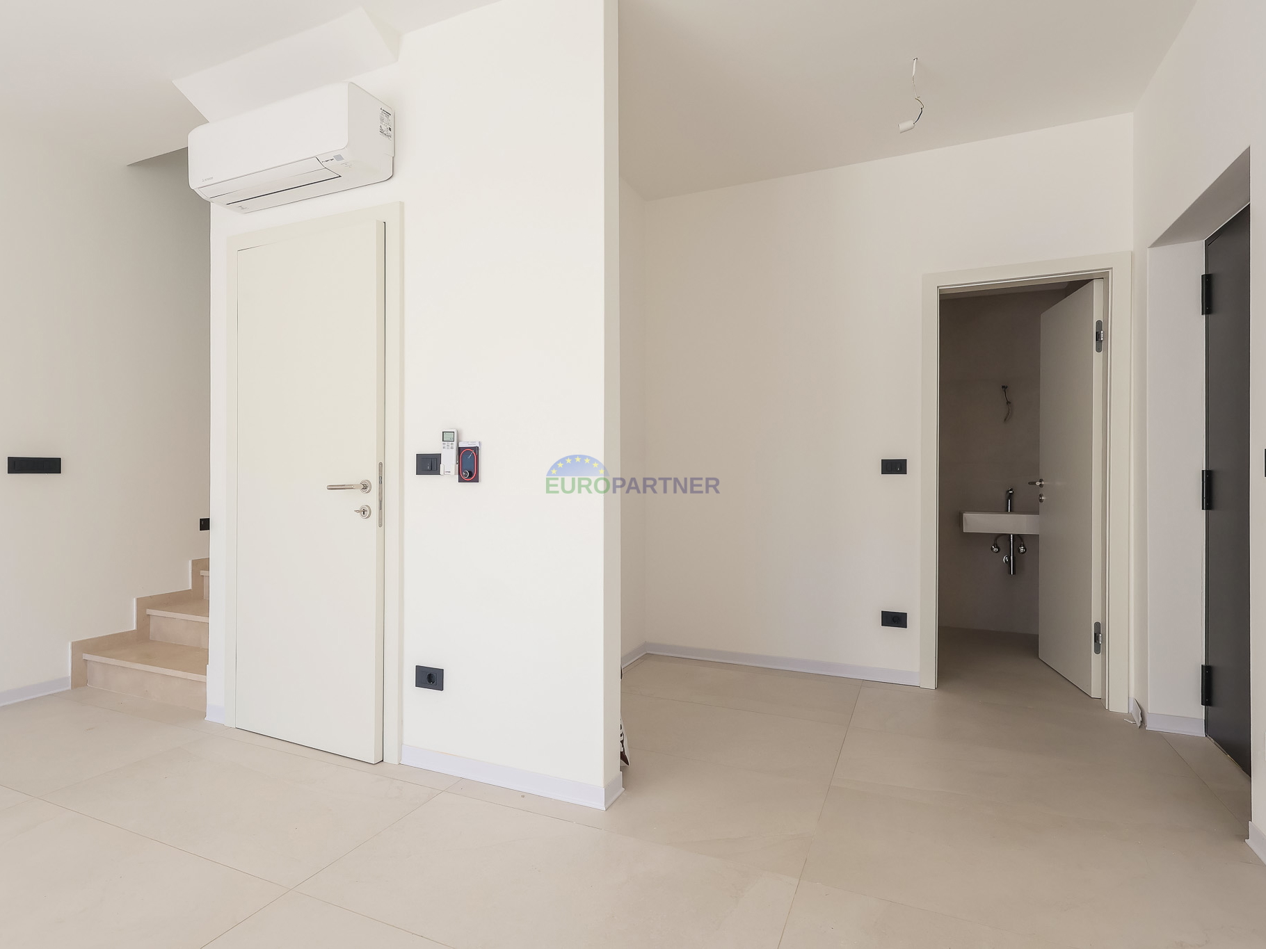 Casa a schiera con piscina, a 900 m dal mare, Poreč
