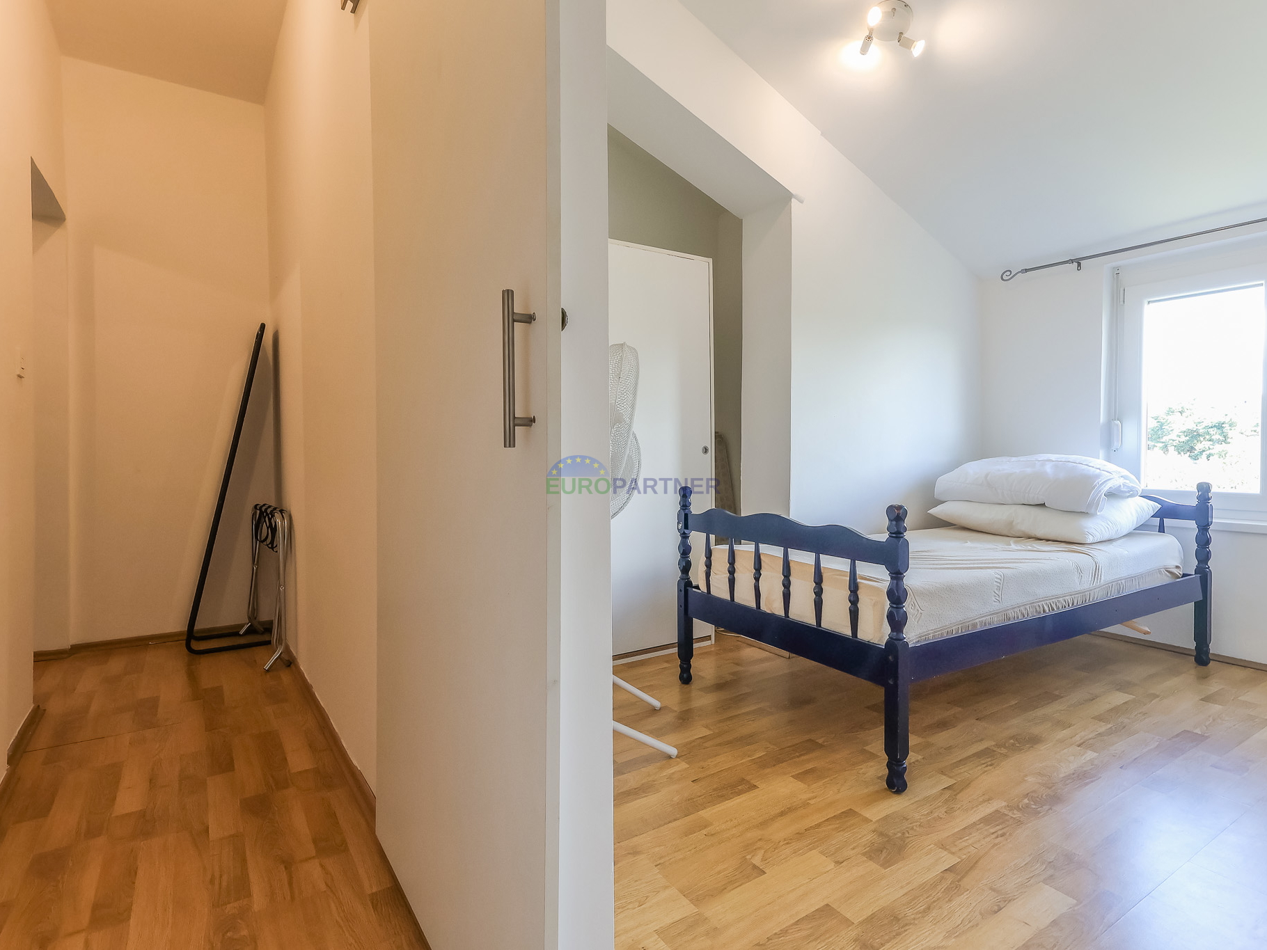 Appartamento con vista mare, 300 metri dal mare, Parenzo, Istria