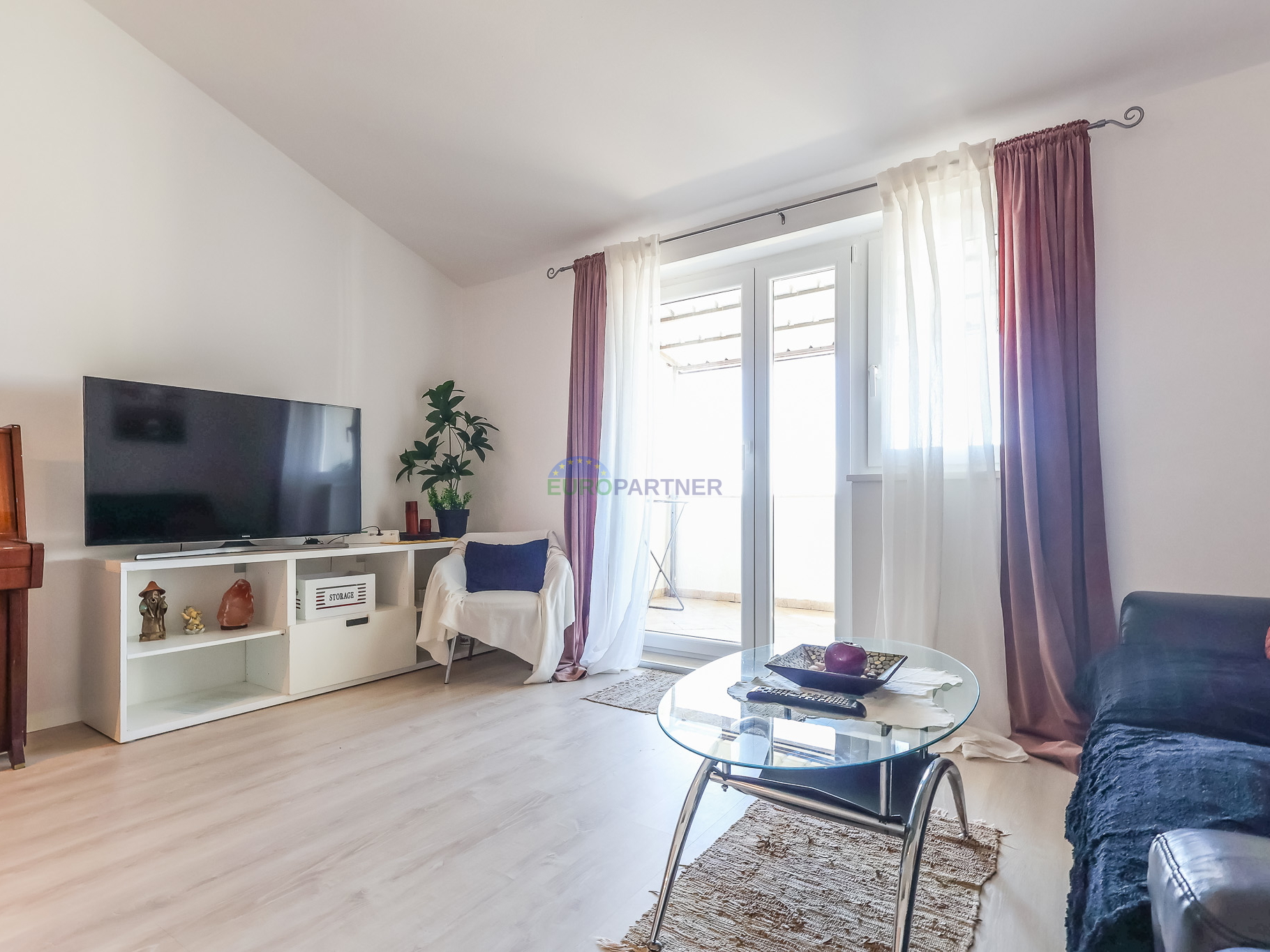 Appartamento con vista mare, 300 metri dal mare, Parenzo, Istria