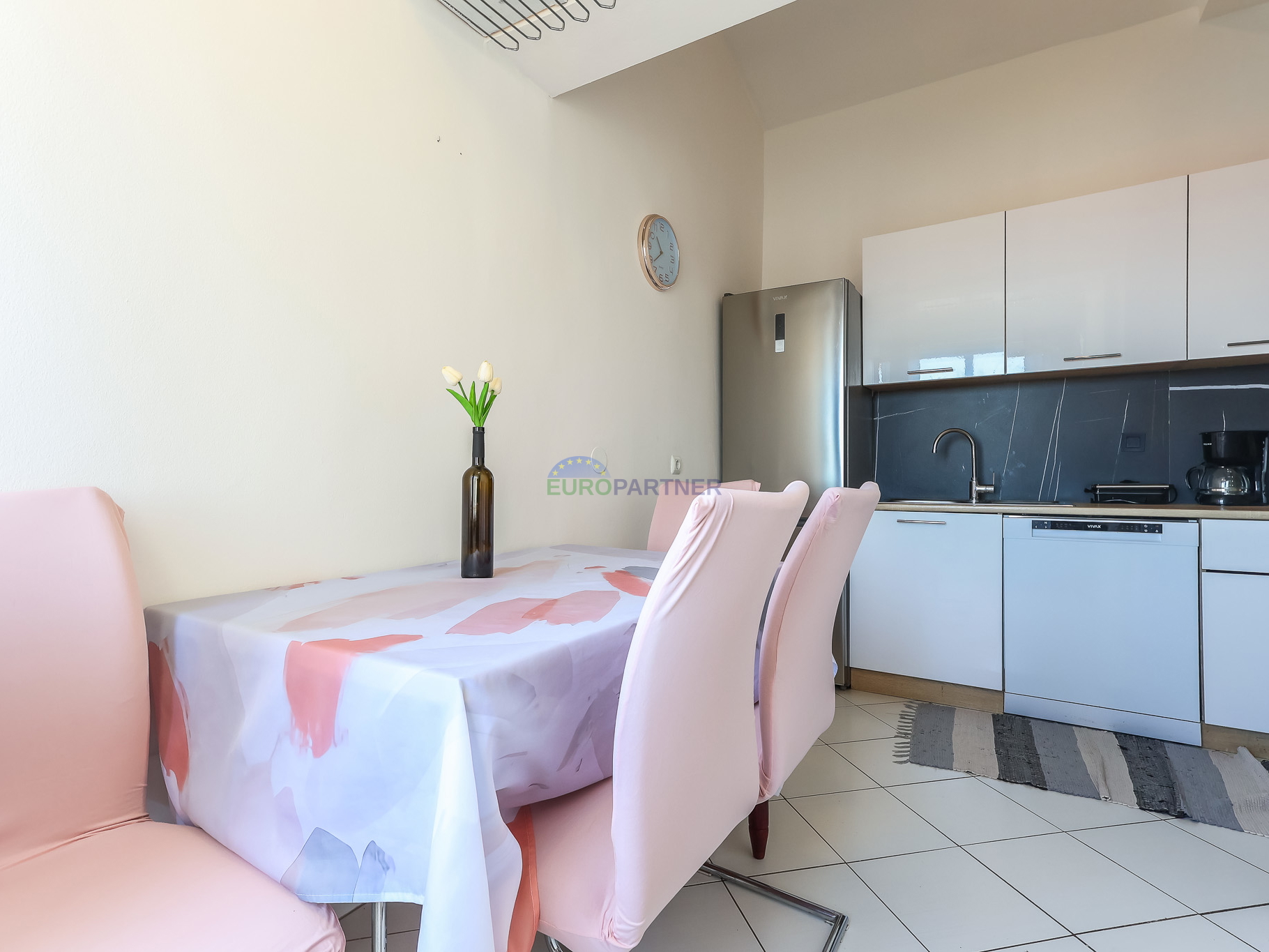 Appartamento con vista mare, 300 metri dal mare, Parenzo, Istria