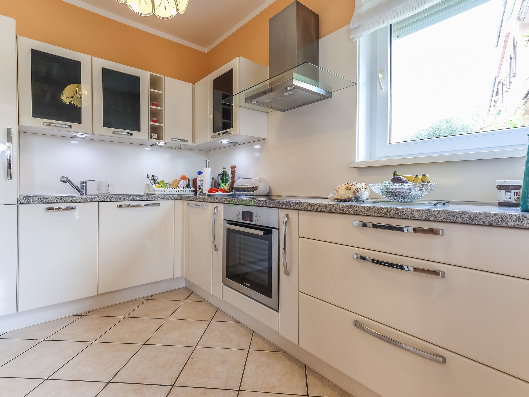 Casa indipendente con 4 appartamenti, Funtana