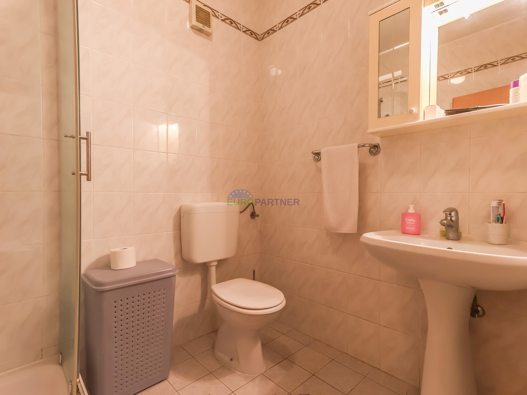Casa indipendente con 4 appartamenti, Funtana