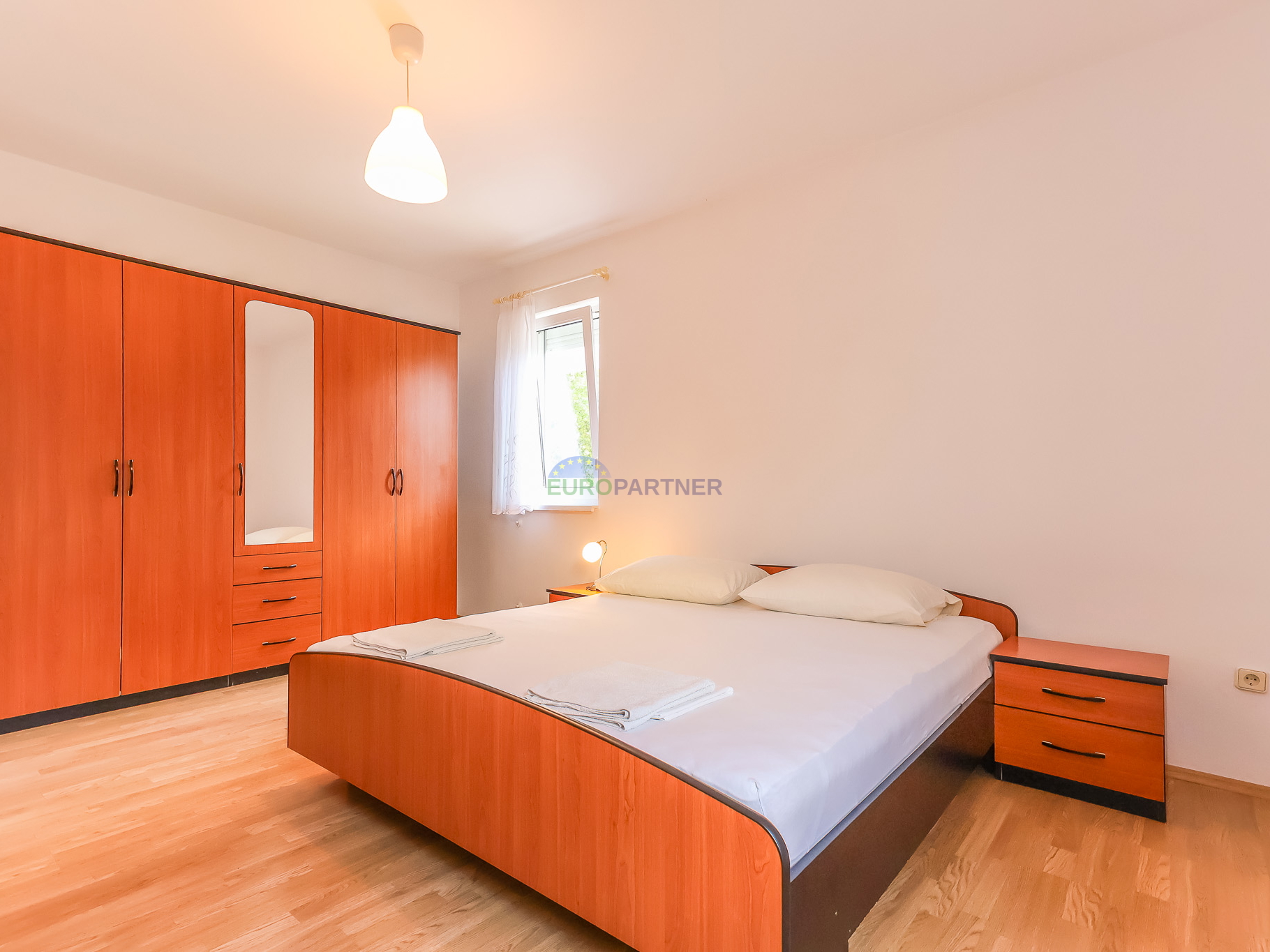 Casa indipendente con 4 appartamenti, Funtana