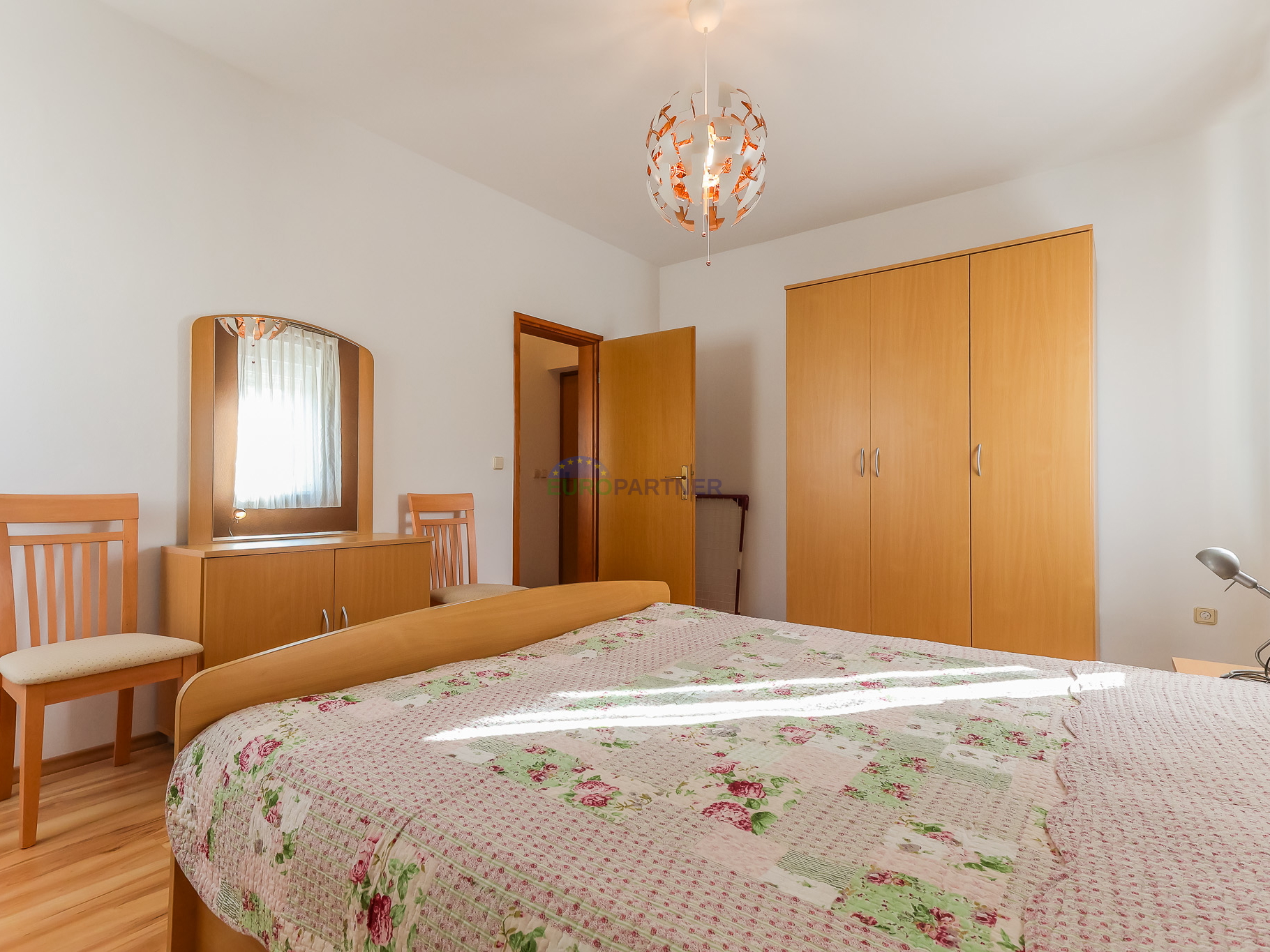 Casa indipendente con 4 appartamenti, Funtana