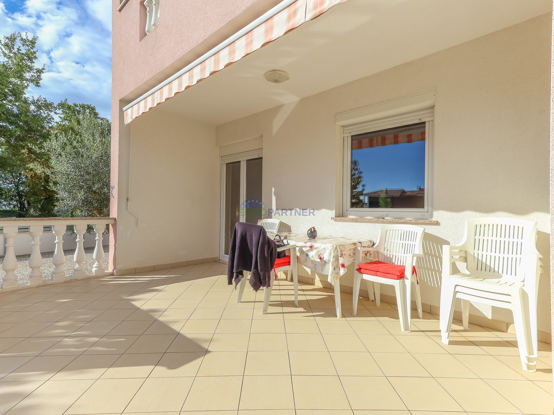 Casa indipendente con 4 appartamenti, Funtana