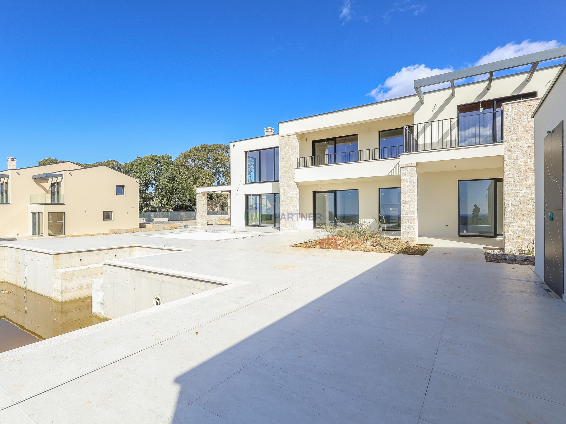 Villa di design con vista mare, zona di Parenzo, Istria