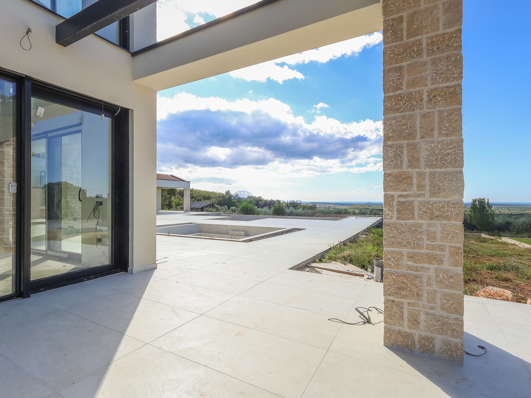 Villa di design con vista mare, zona di Parenzo, Istria