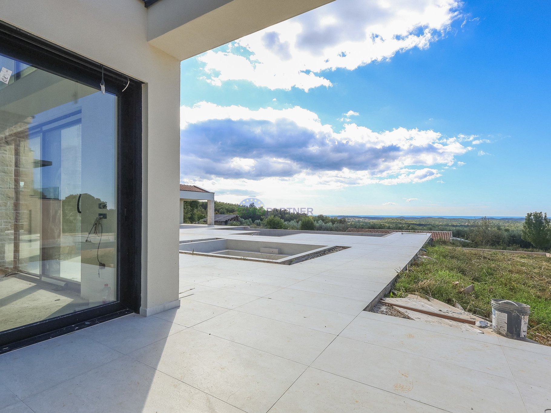 Villa di design con vista mare, zona di Parenzo, Istria