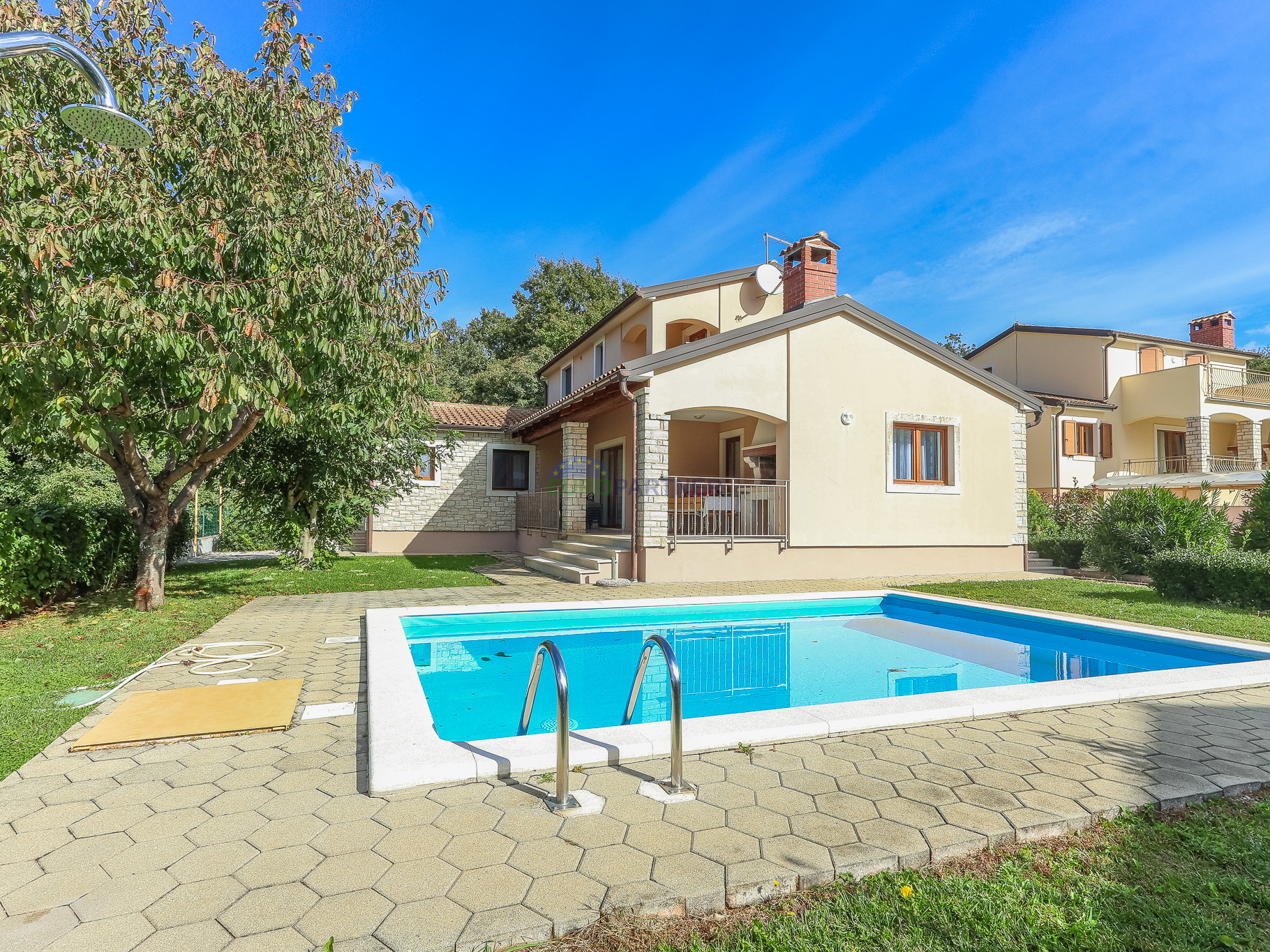 Casa mediterranea con piscina, a 12 km da Poreč