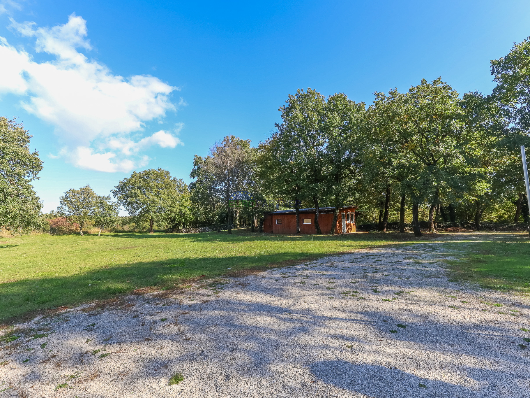 Samostojeća kuća sa 6600m2 vrta, Sveti Lovreč, Istra