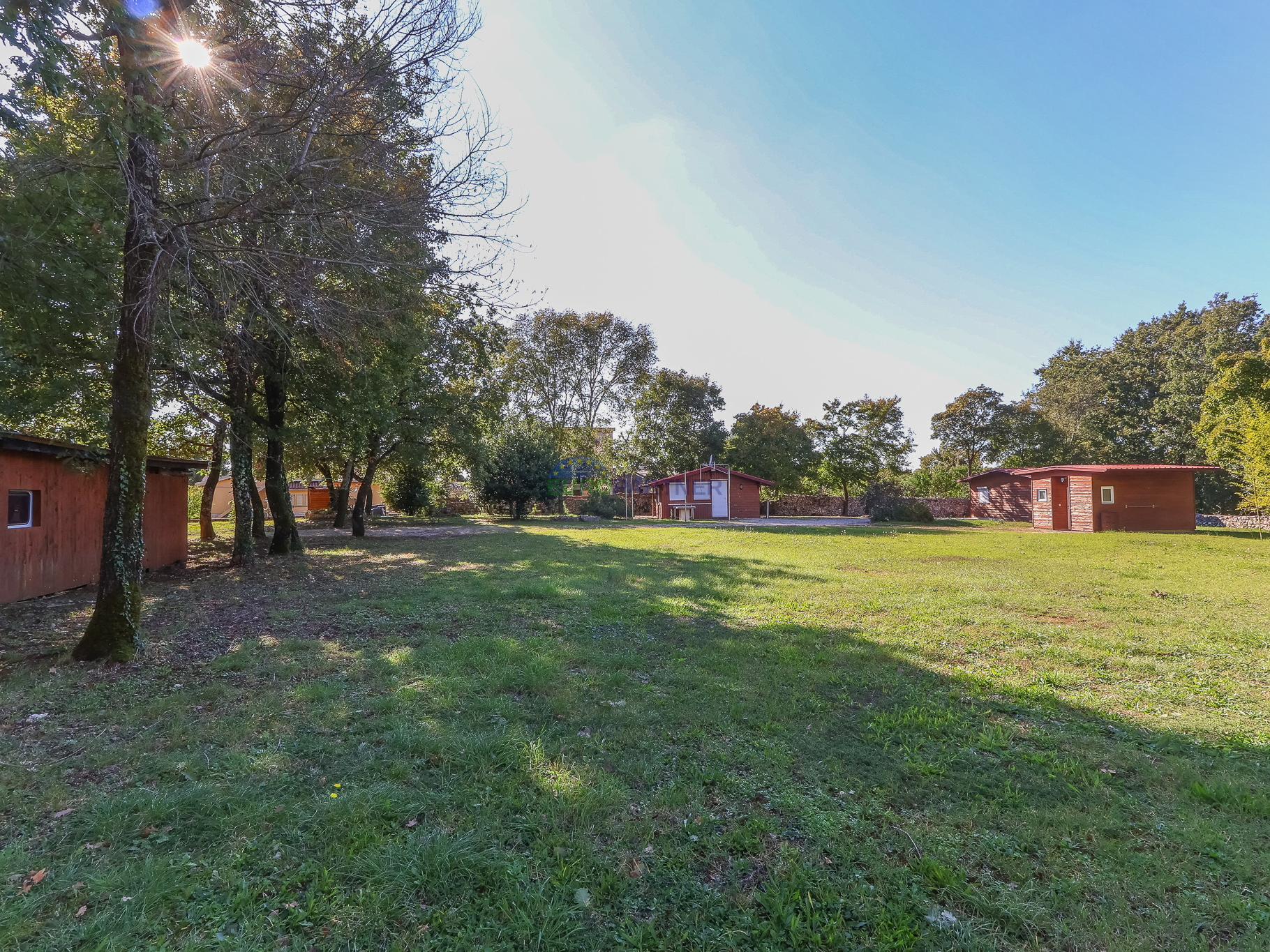 Samostojeća kuća sa 6600m2 vrta, Sveti Lovreč, Istra