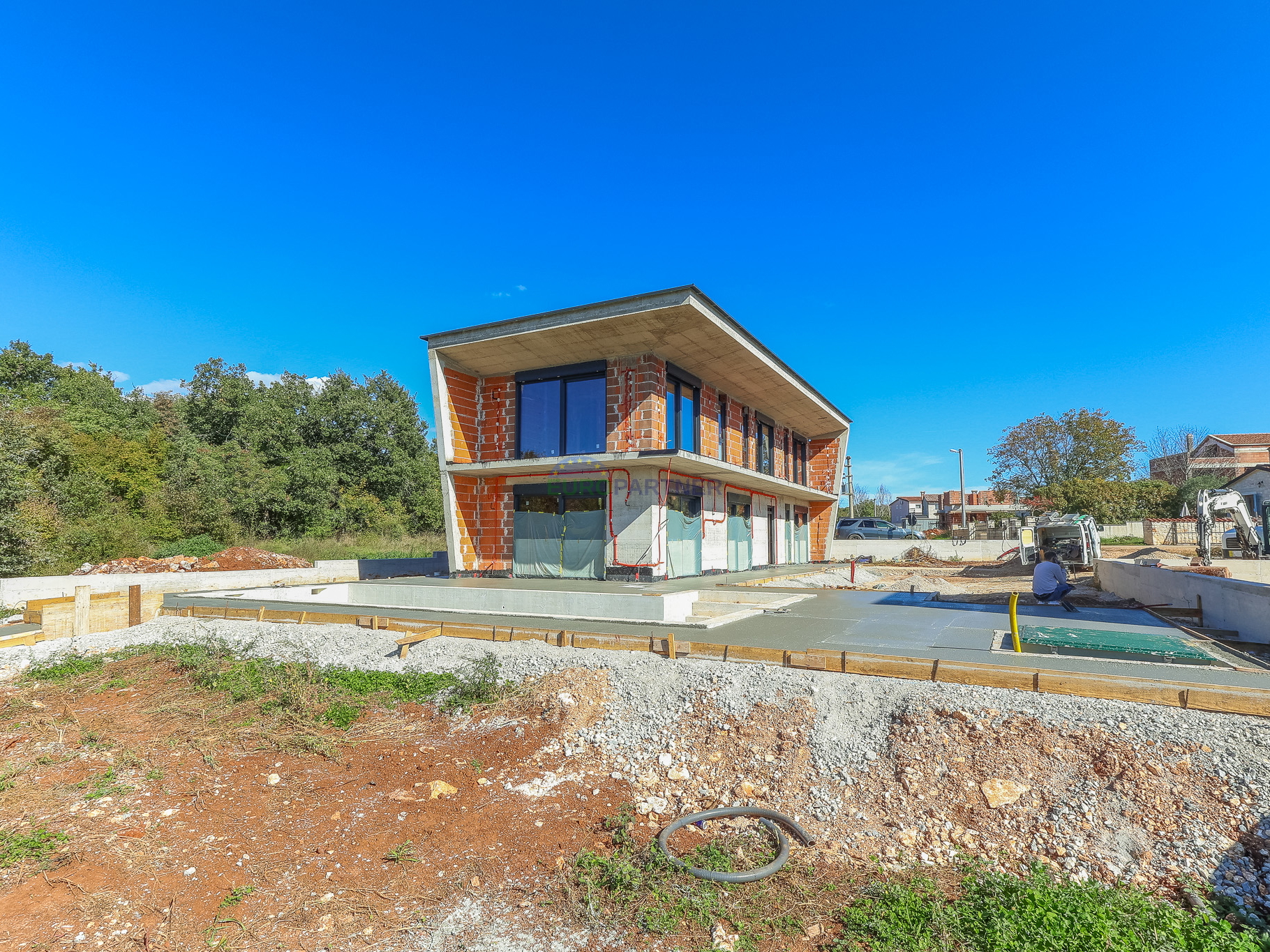 "Villa Black Beauty" attende il suo nuovo proprietario, realizzata con il metodo di costruzione "chiavi in ​​mano".
