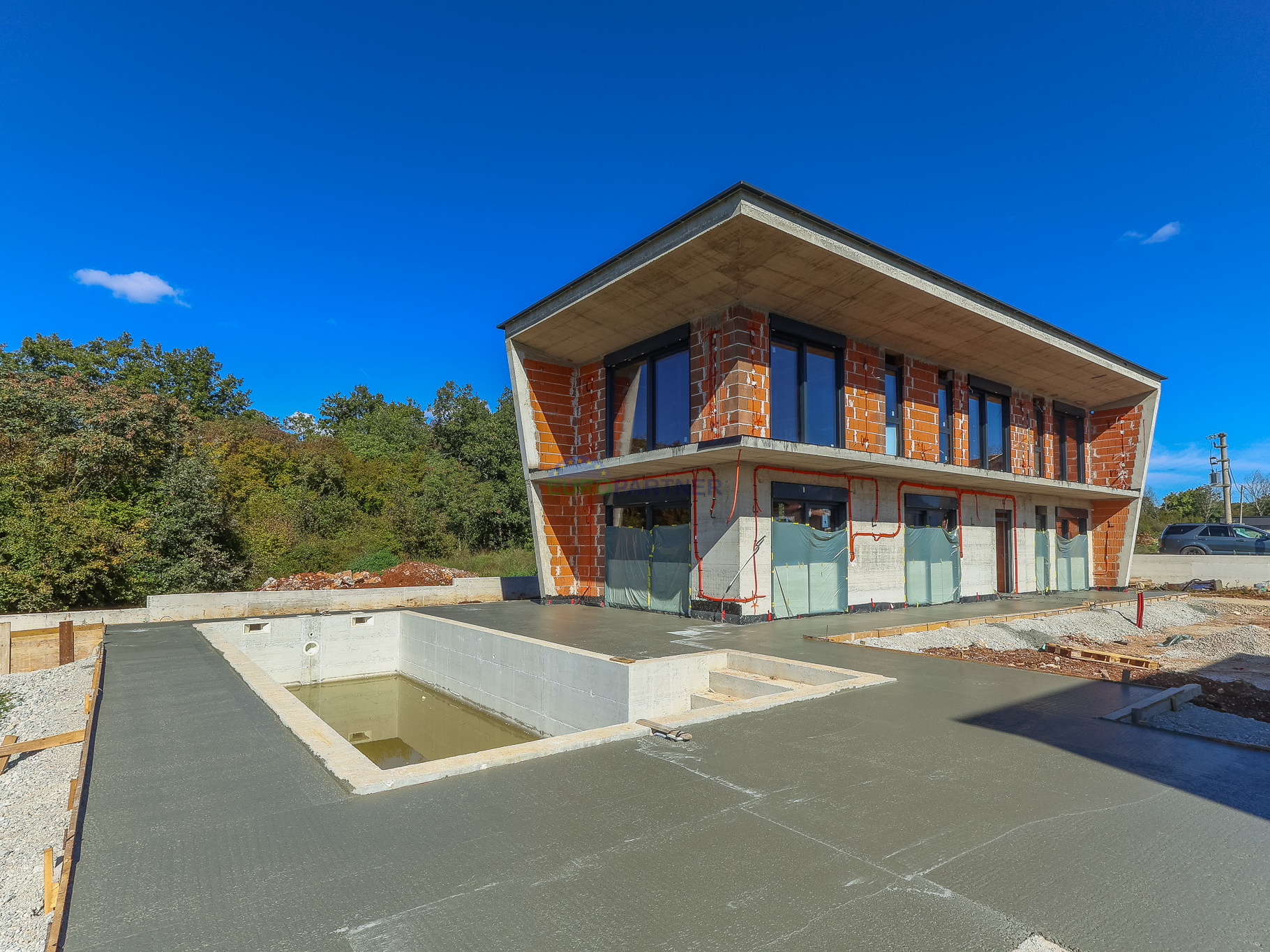 "Villa Black Beauty" attende il suo nuovo proprietario, realizzata con il metodo di costruzione "chiavi in ​​mano".