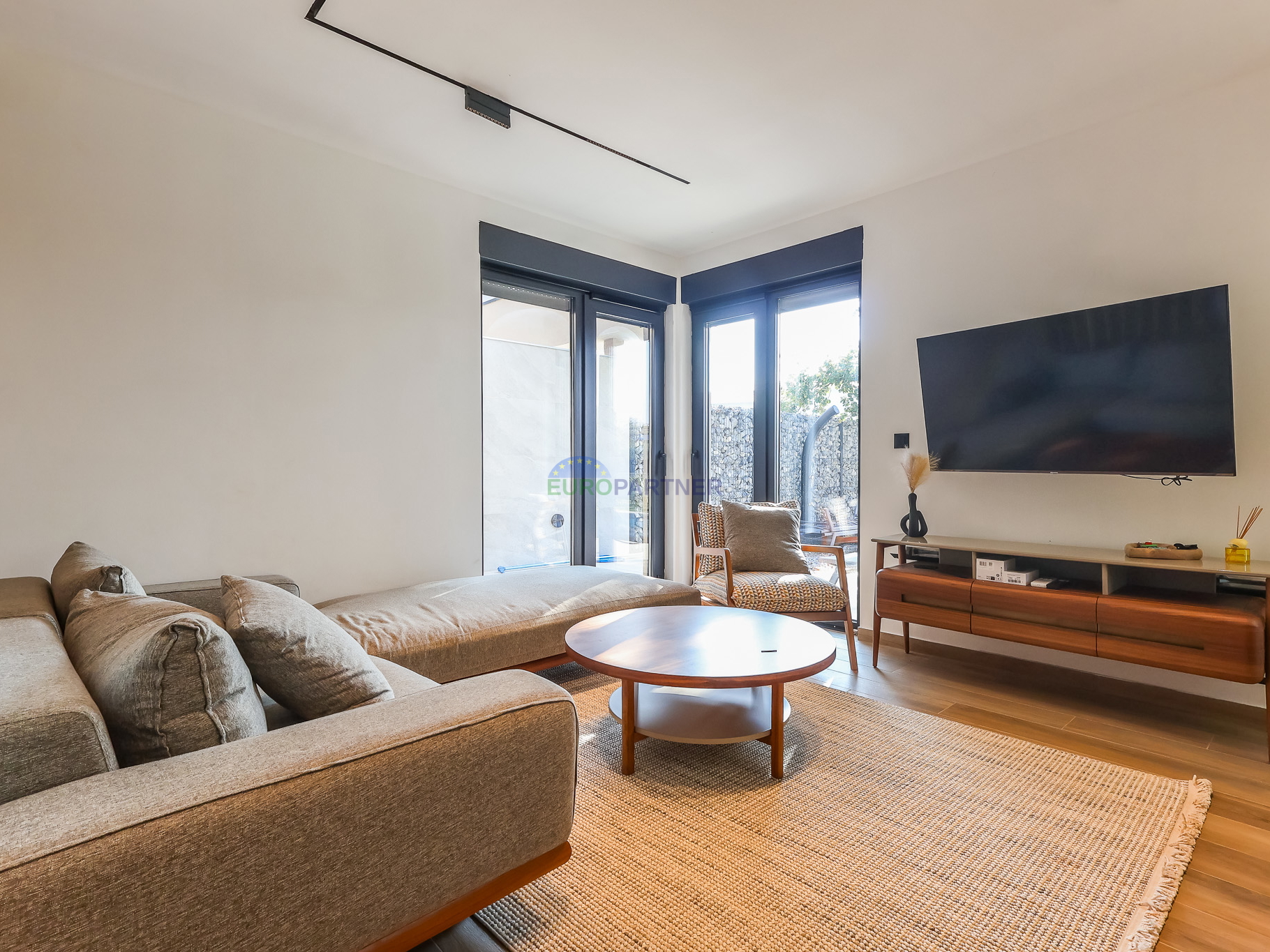 Novogradnja modernog dizajna 5km od Poreča, Istra