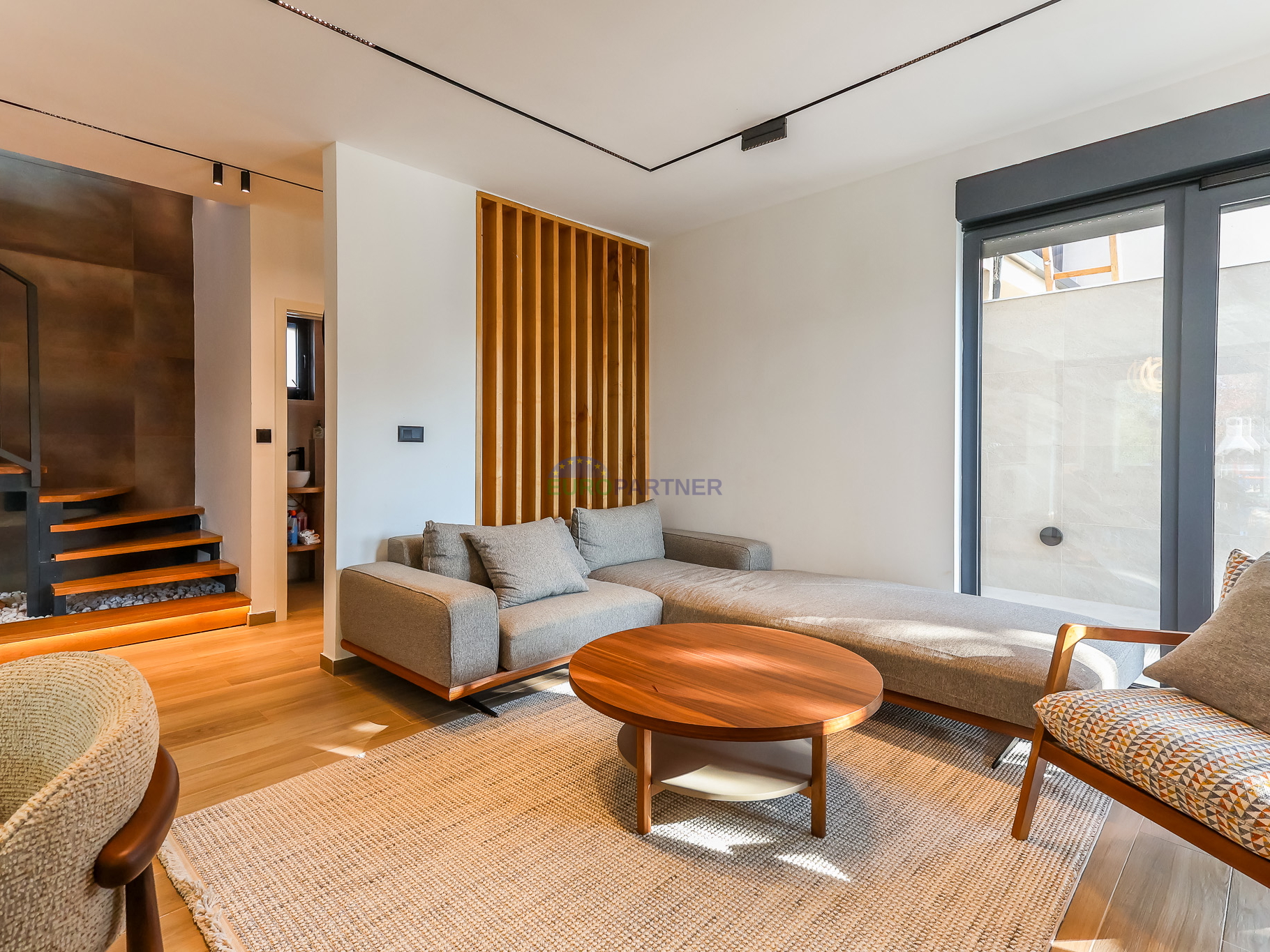 Novogradnja modernog dizajna 5km od Poreča, Istra