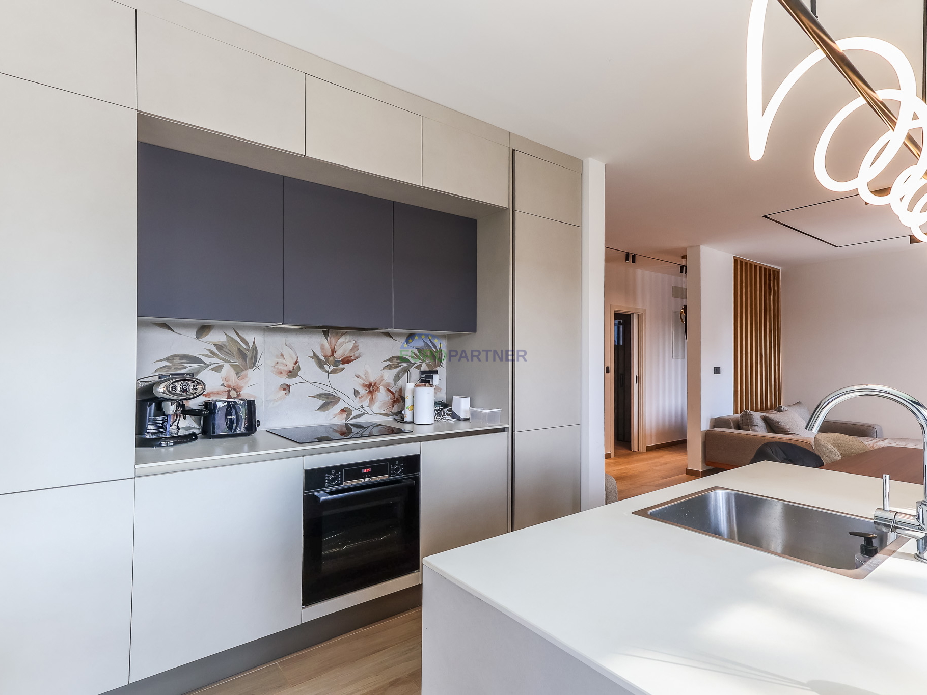 Novogradnja modernog dizajna 5km od Poreča, Istra