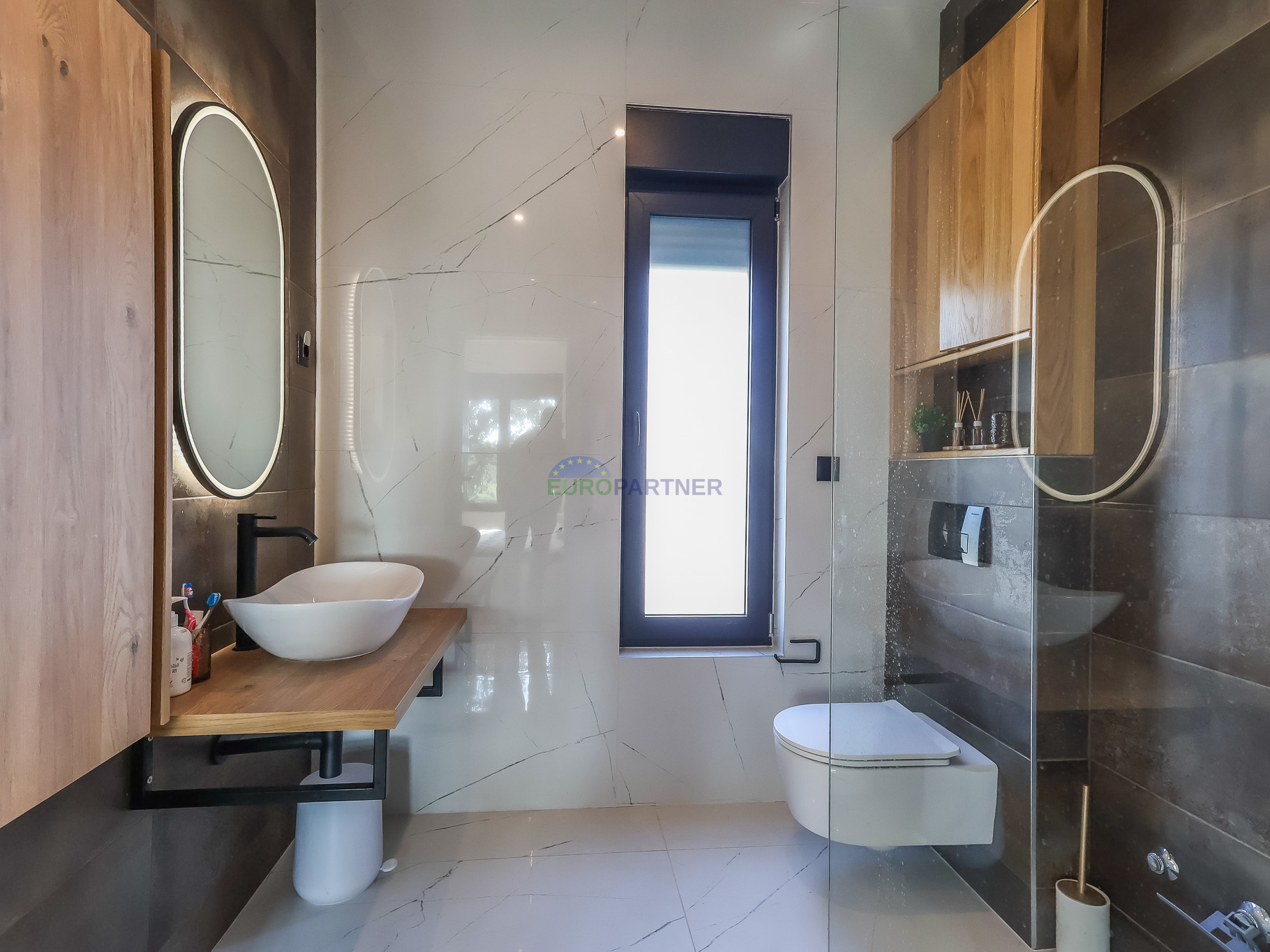 Novogradnja modernog dizajna 5km od Poreča, Istra