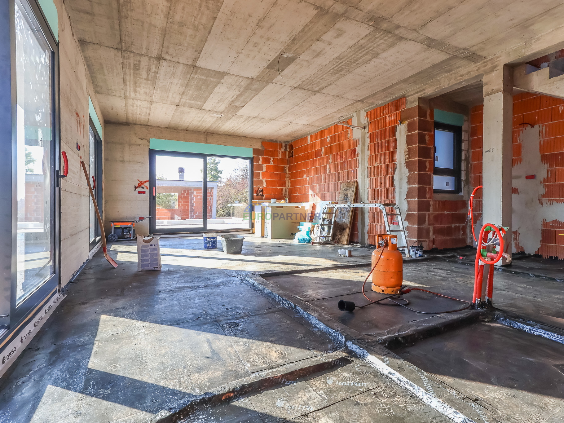 "Villa Black Beauty" is waiting for its new owner on a turnkey basis.