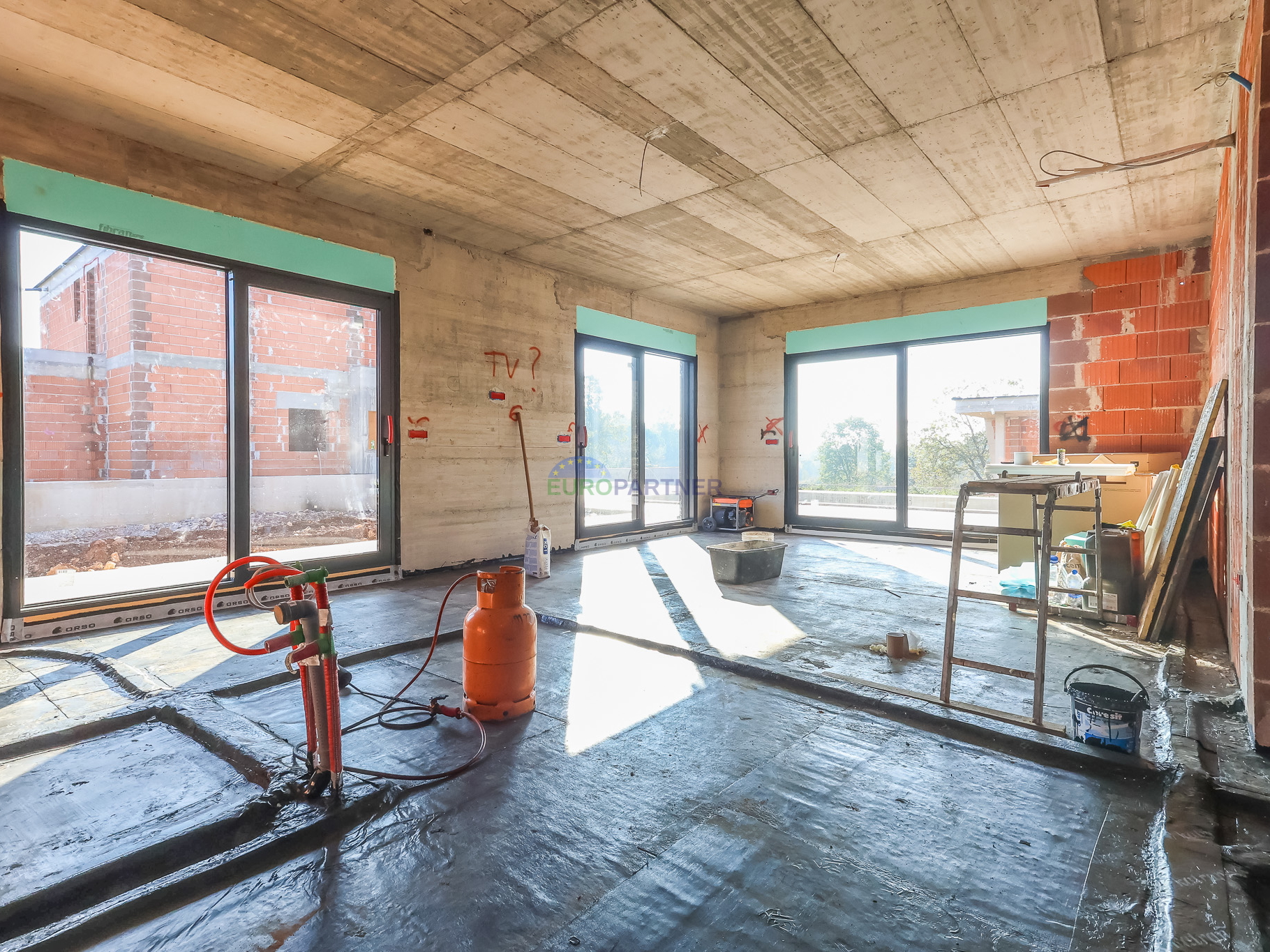 "Villa Black Beauty" is waiting for its new owner on a turnkey basis.