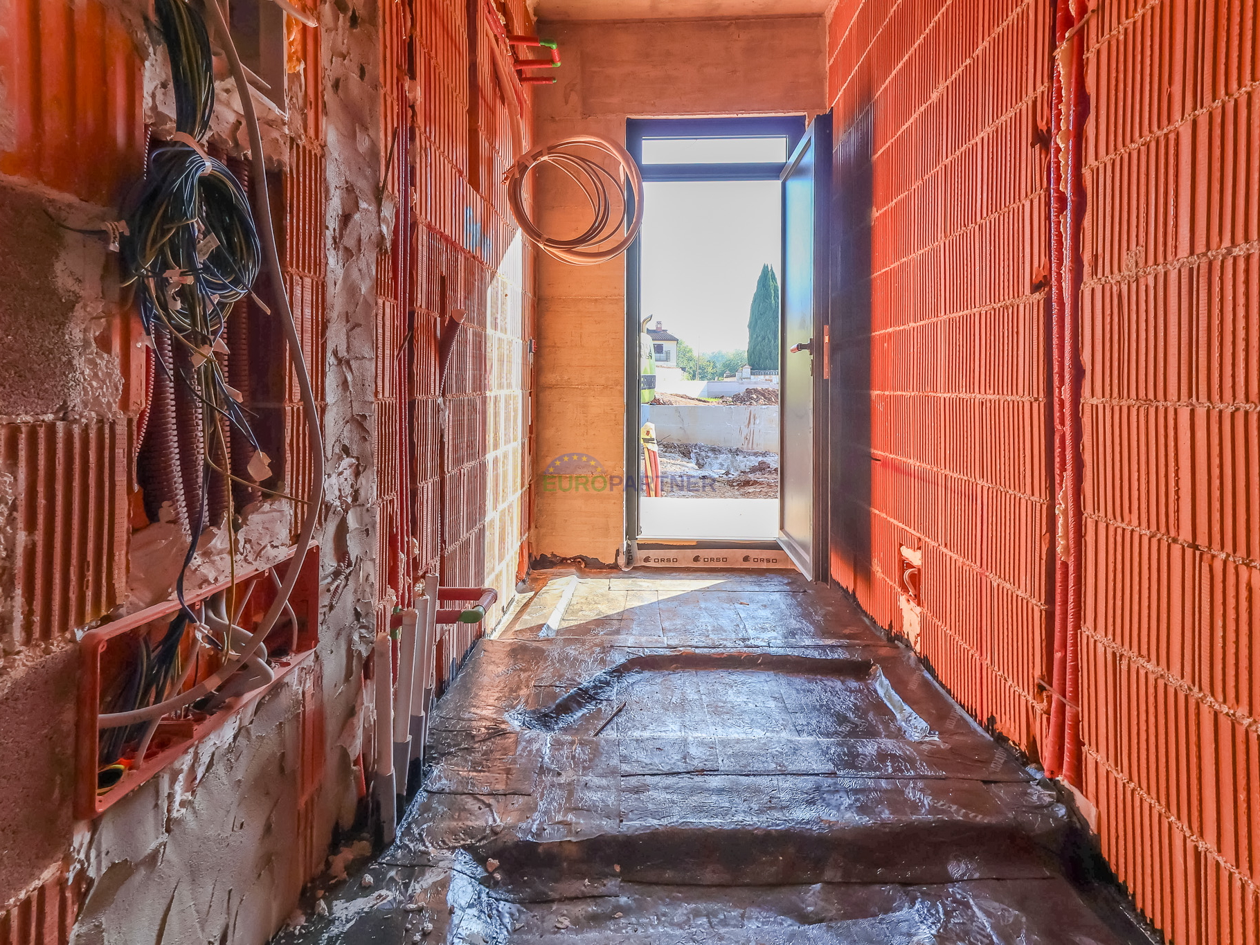 "Villa Black Beauty" is waiting for its new owner on a turnkey basis.