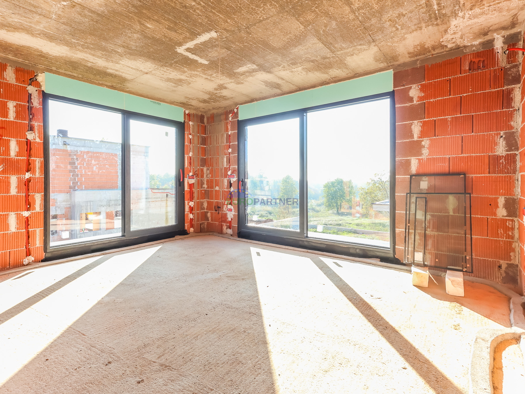 "Villa Black Beauty" is waiting for its new owner on a turnkey basis.