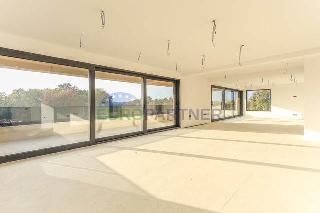 Penthouse 2 km vom Meer entfernt, Poreč