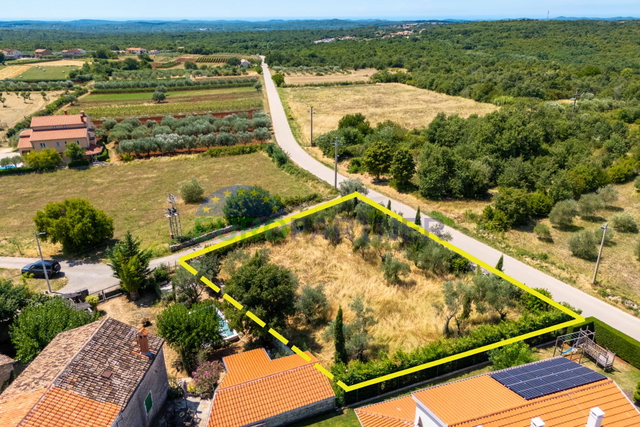 Wunderschönes Grundstück mit Meerblick und Baugenehmigung, Sveti Lovreč, Istrien