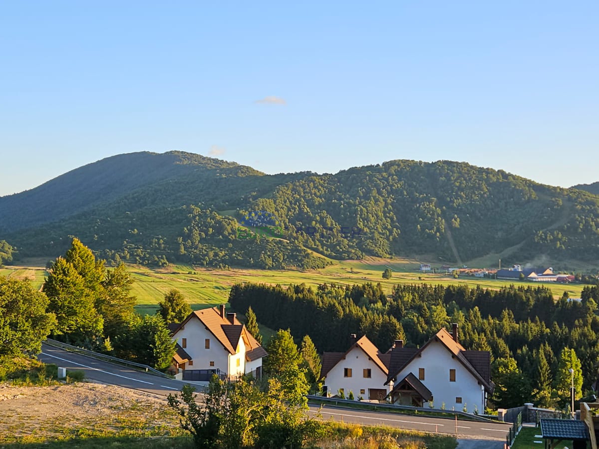 Casa, 335 m2, Vendita, Mrkopalj