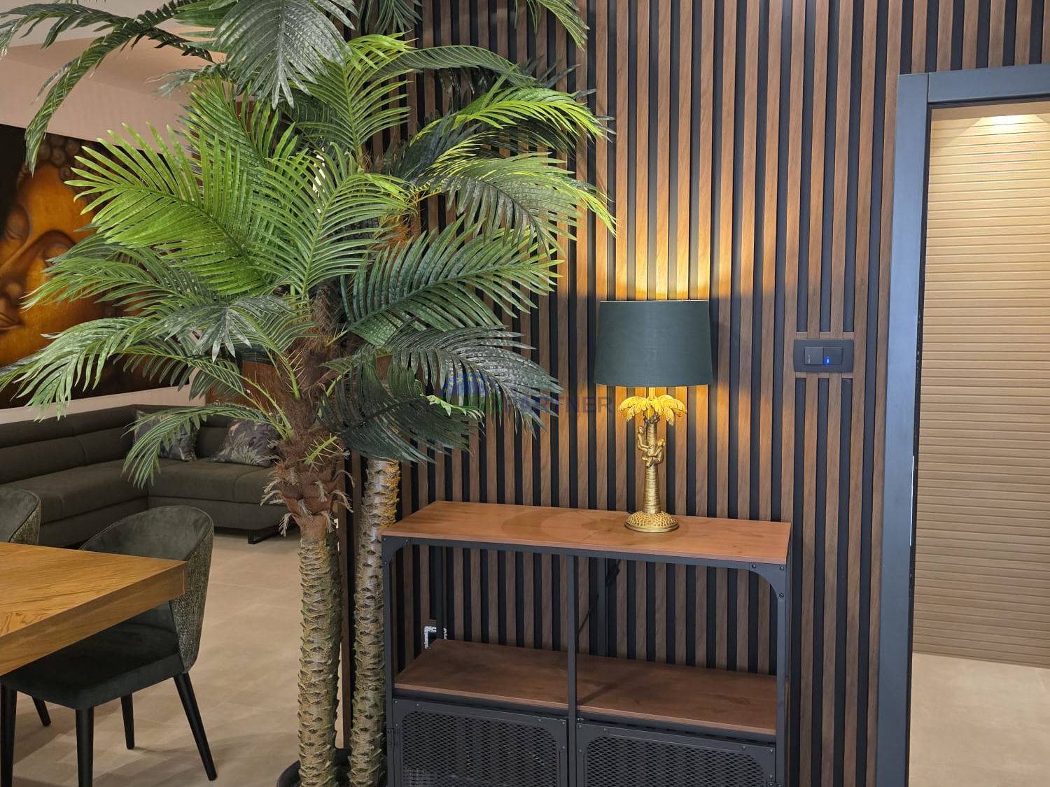 Predivno ure&dstrok;en stan u blizini mora