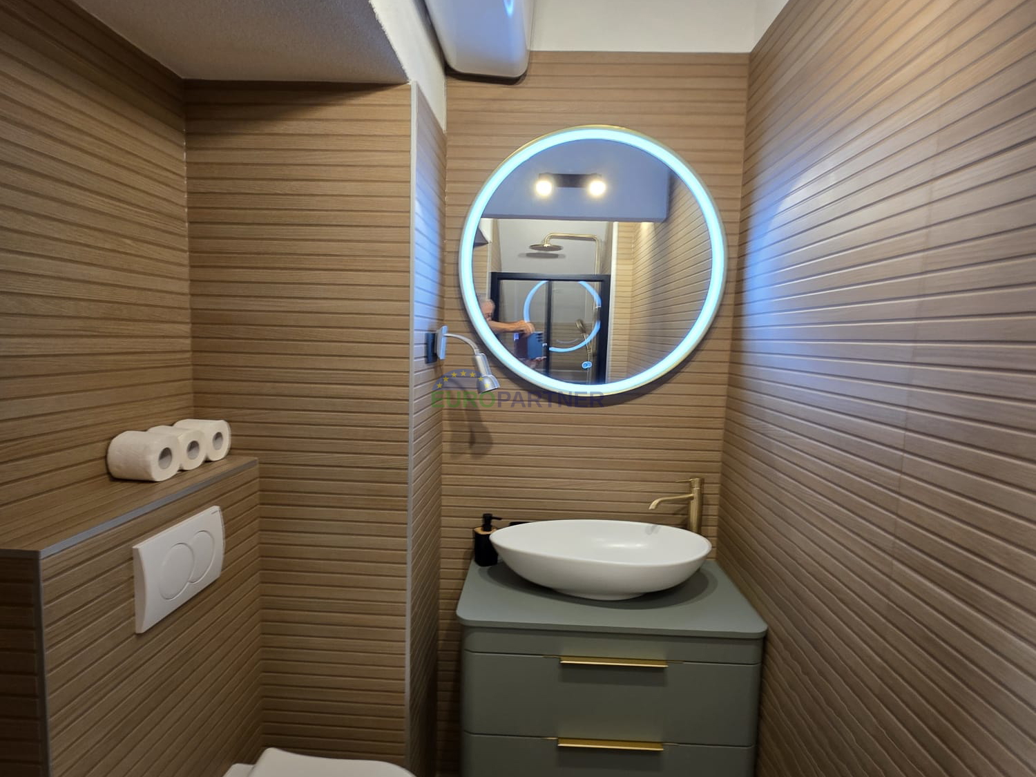 Predivno ure&dstrok;en stan u blizini mora