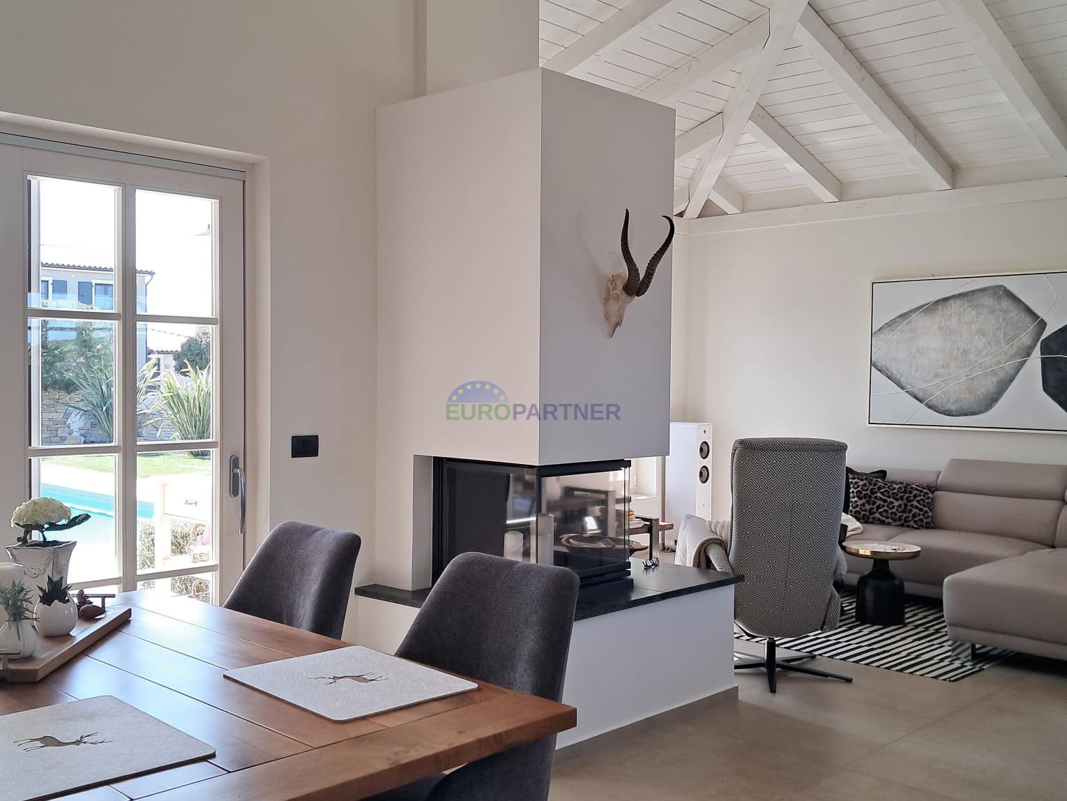 A detached villa that combines quality&comma; functionality and location with an open sea view&excl;