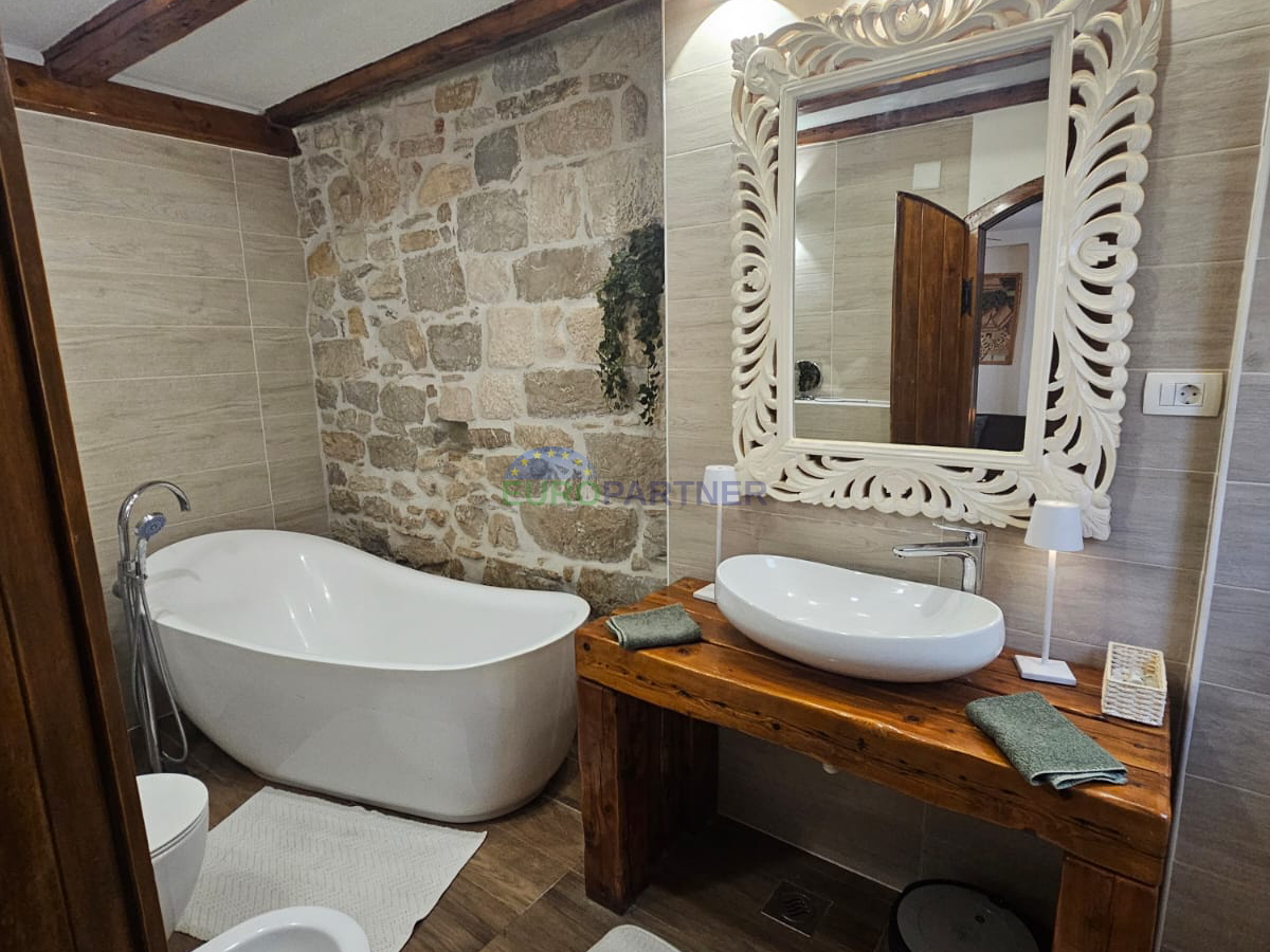 Haus&comma; 150 m2&comma; Verkauf&comma; Ka&scaron;tel Luk&scaron;i&cacute;