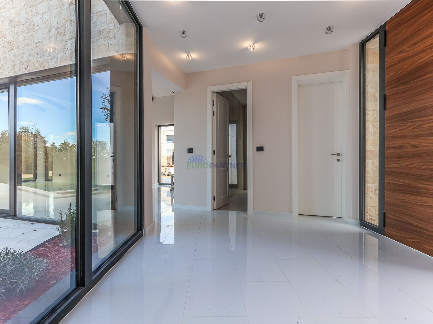 Prekrasna moderna vila 5km od Poreča