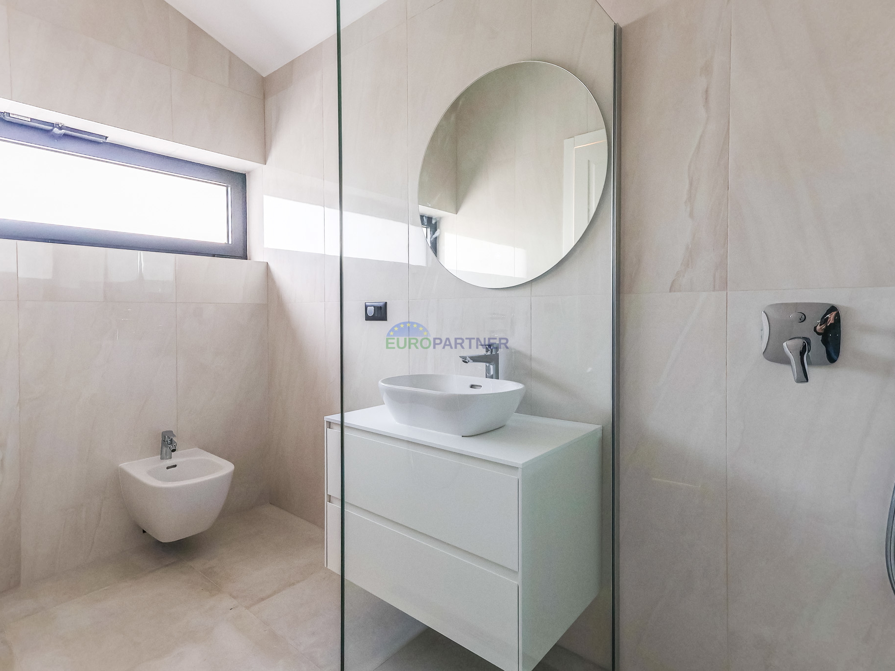 Prekrasna moderna vila 5km od Poreča