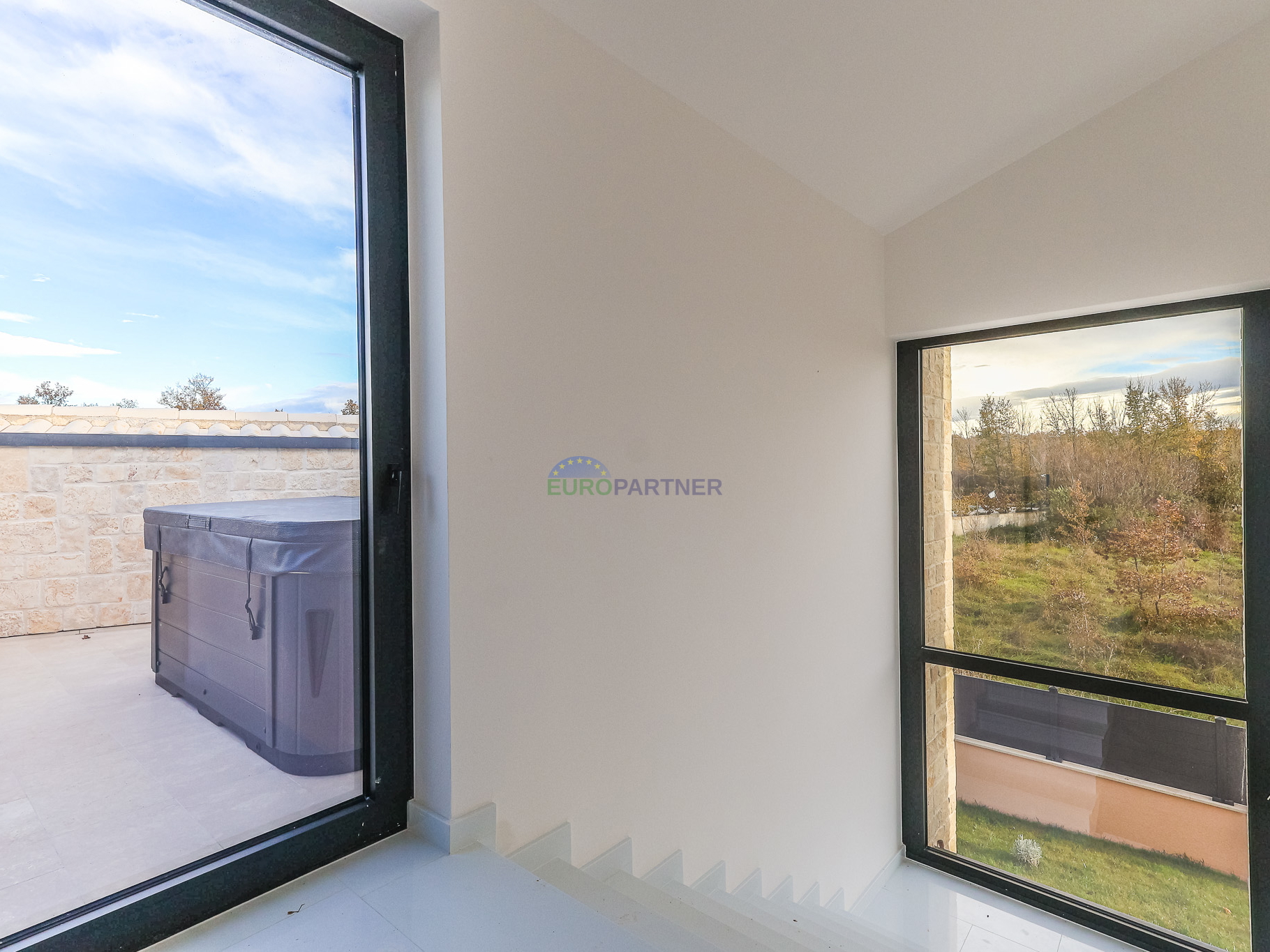 Prekrasna moderna vila 5km od Poreča